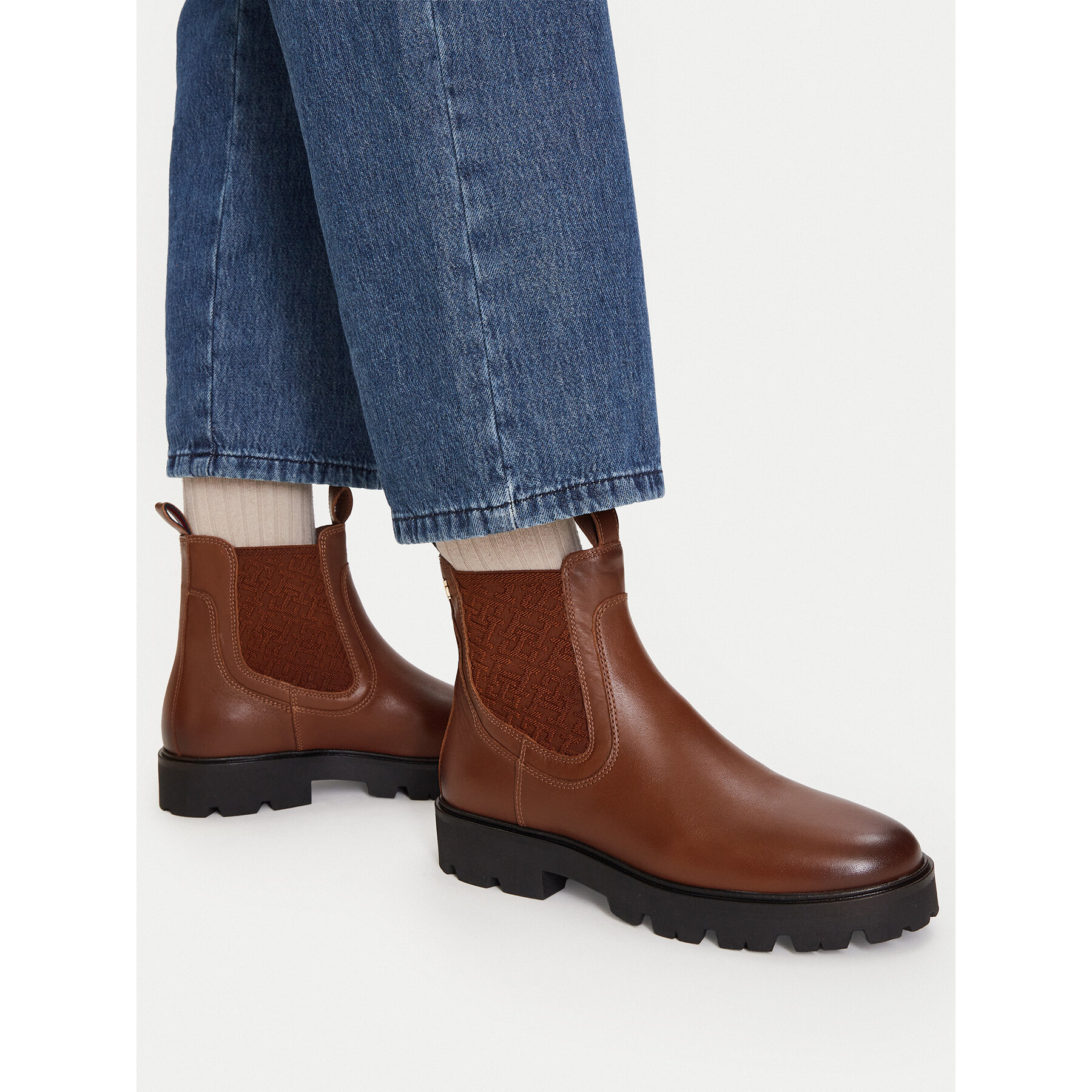 Ghete Jodhpur Tommy Hilfiger Th Monogram Leather Chelsea Boot FW0FW09562 Maro