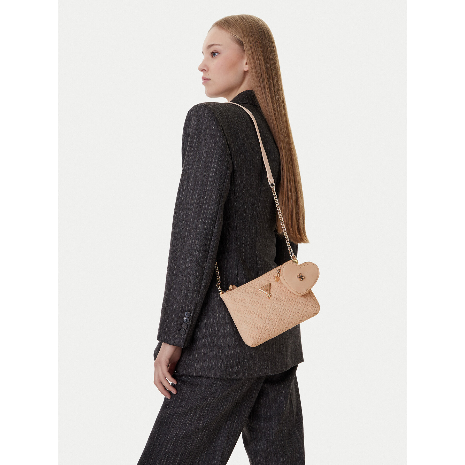 Torbica Guess J6GZ36 WR200 Ružičasta