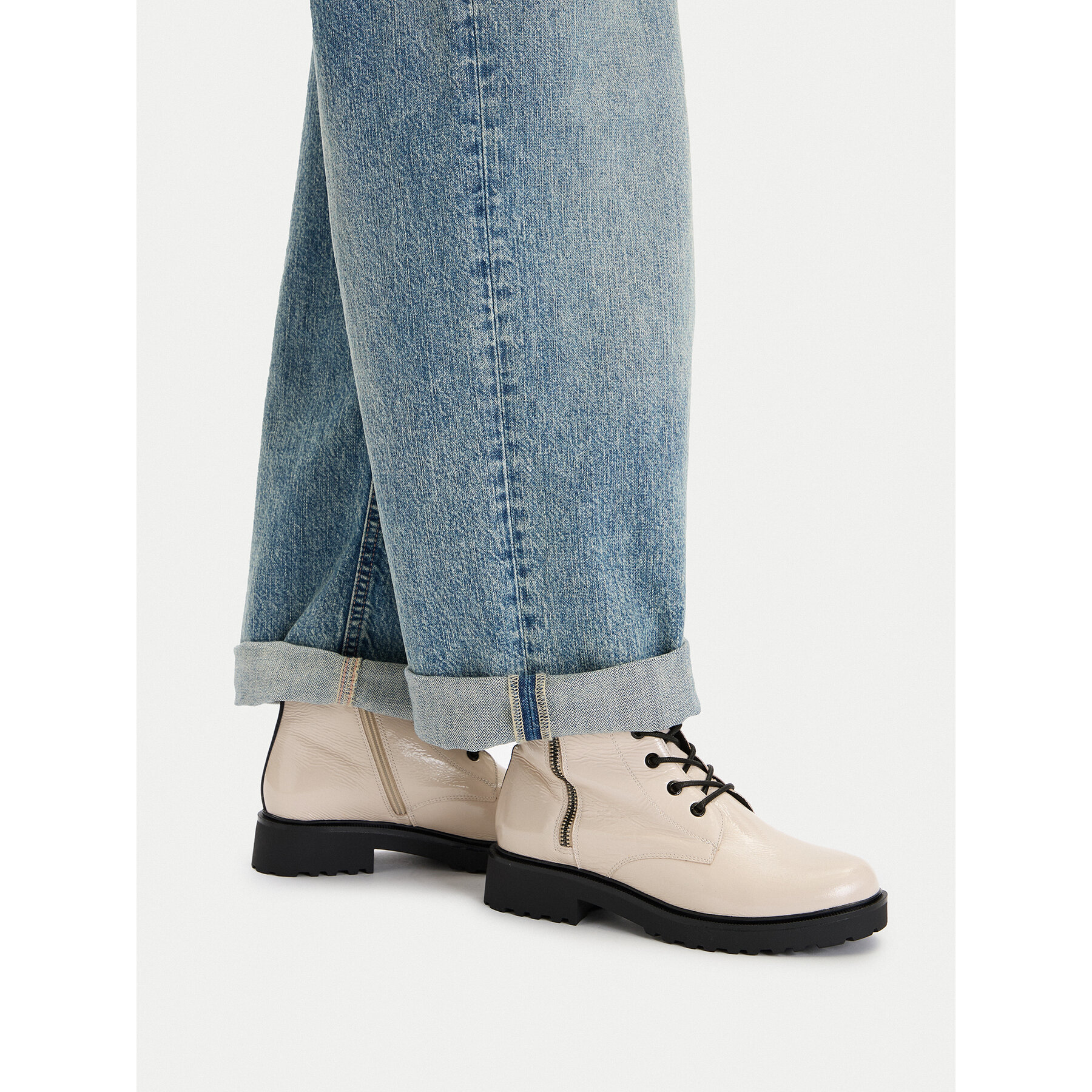 Trappers Caprice 9-25217-43 Alb