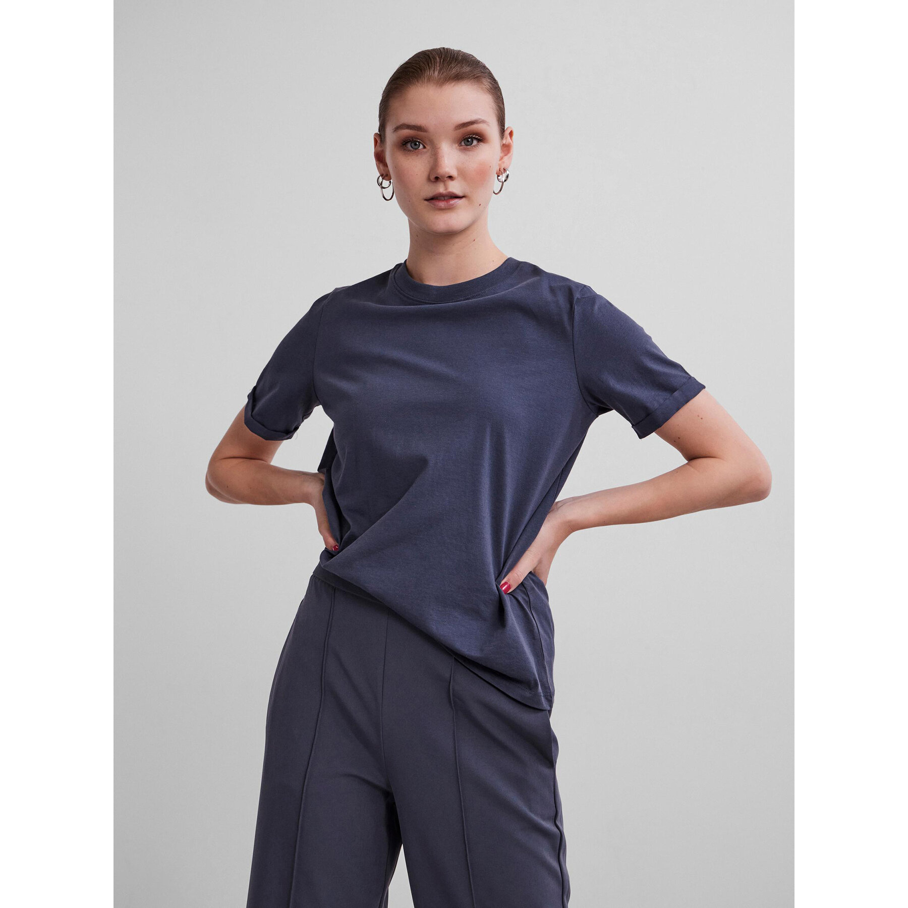 Pieces T-shirt Ria 17086970 Blu scuro Regular Fit