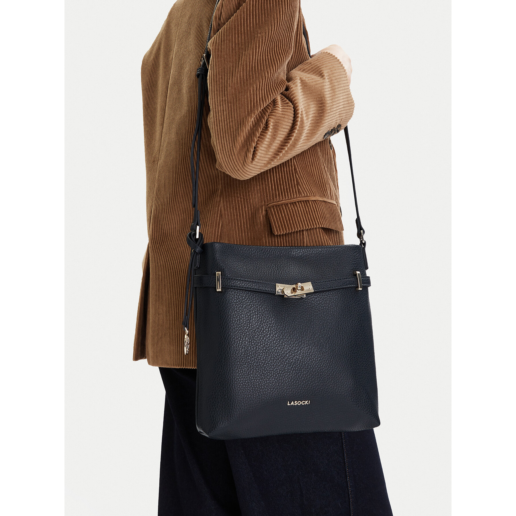 Дамска чанта Lasocki CEO-LSK-L-010-09 Тъмносин