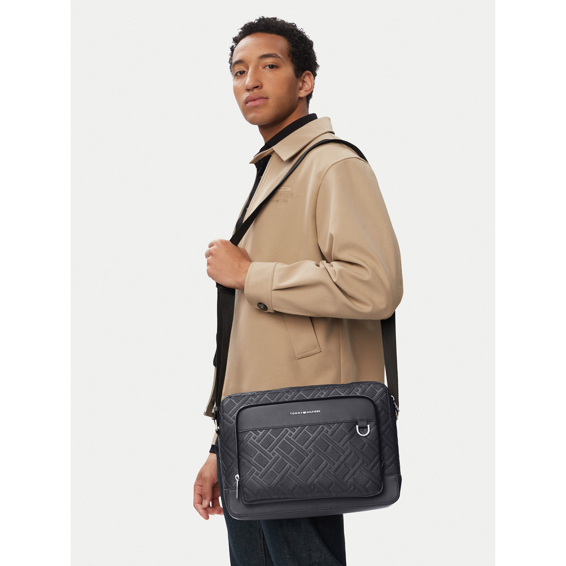 Torbica za okrog pasu Tommy Hilfiger Th Flag Computer Bag AM0AM14428 Siva