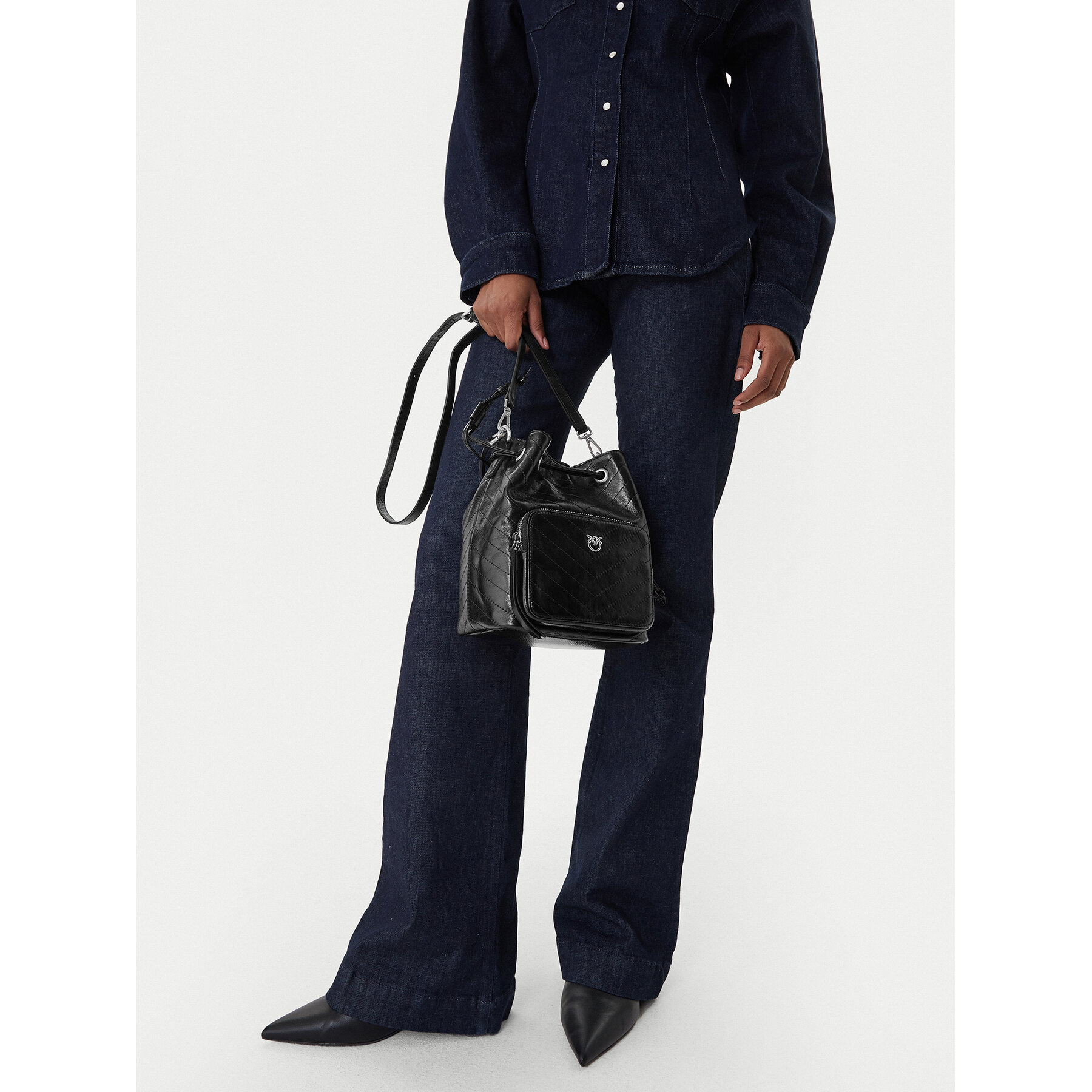 Geantă PINKO Cargo Bucket Vitello Al 25-26 PLTT 105112 A2JC Negru