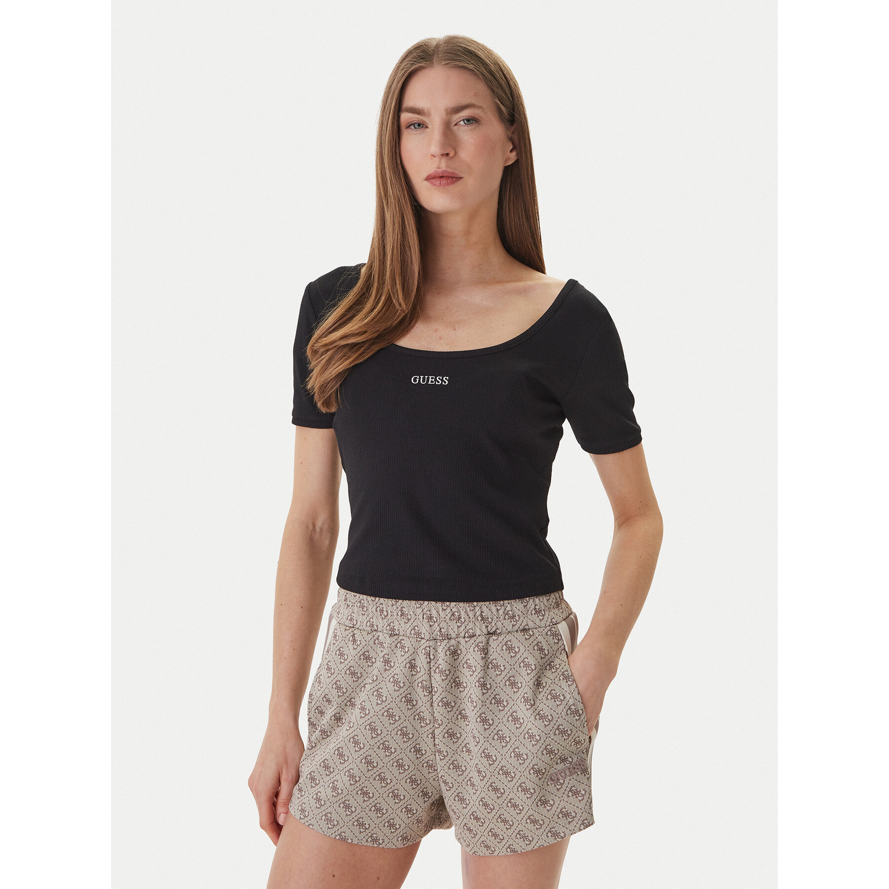Guess T-shirt V6GP04 K2969 Crna Slim Fit