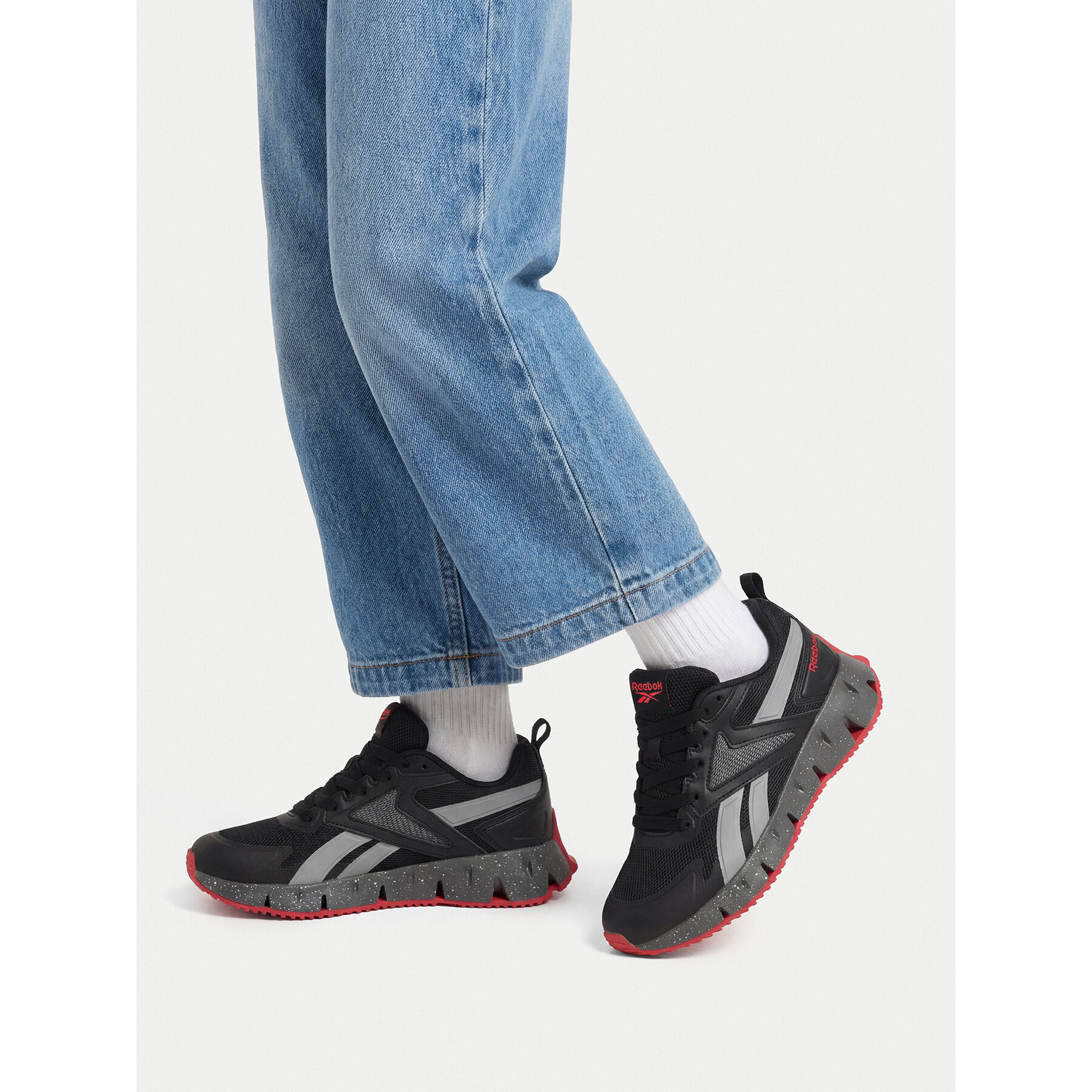 Tenisice Reebok CEO-ZIG VECTOR AR30153BBRN Crna
