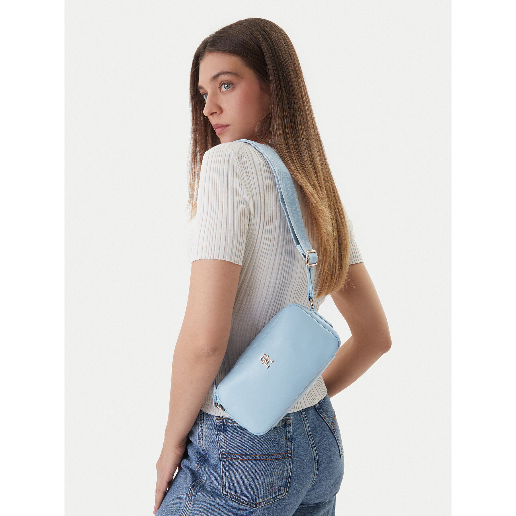 Geantă Tommy Hilfiger Th Essential Camera Bag AW0AW18370 Albastru celest