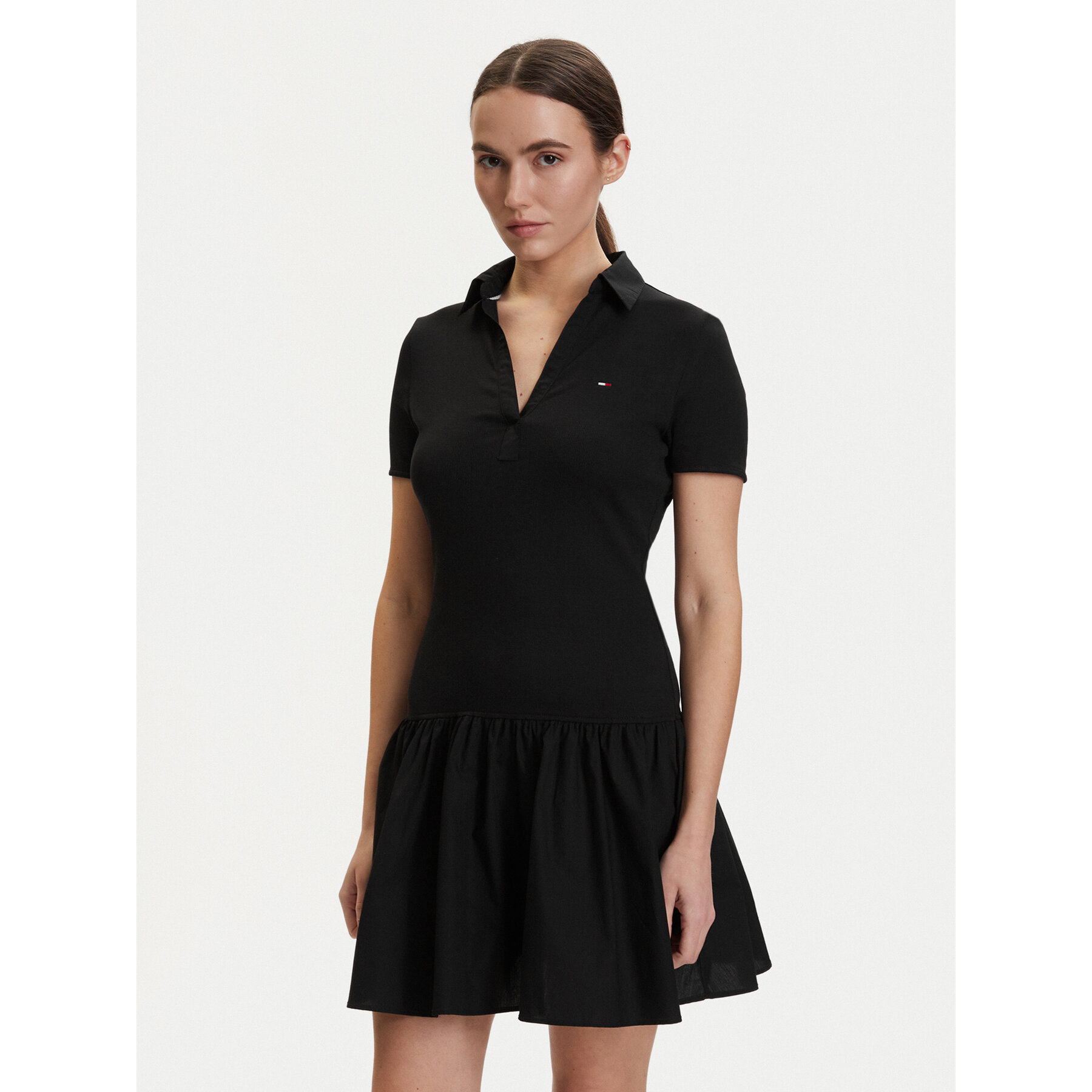 Tommy Jeans Kleid für den Alltag DW0DW22331 Schwarz Slim Fit