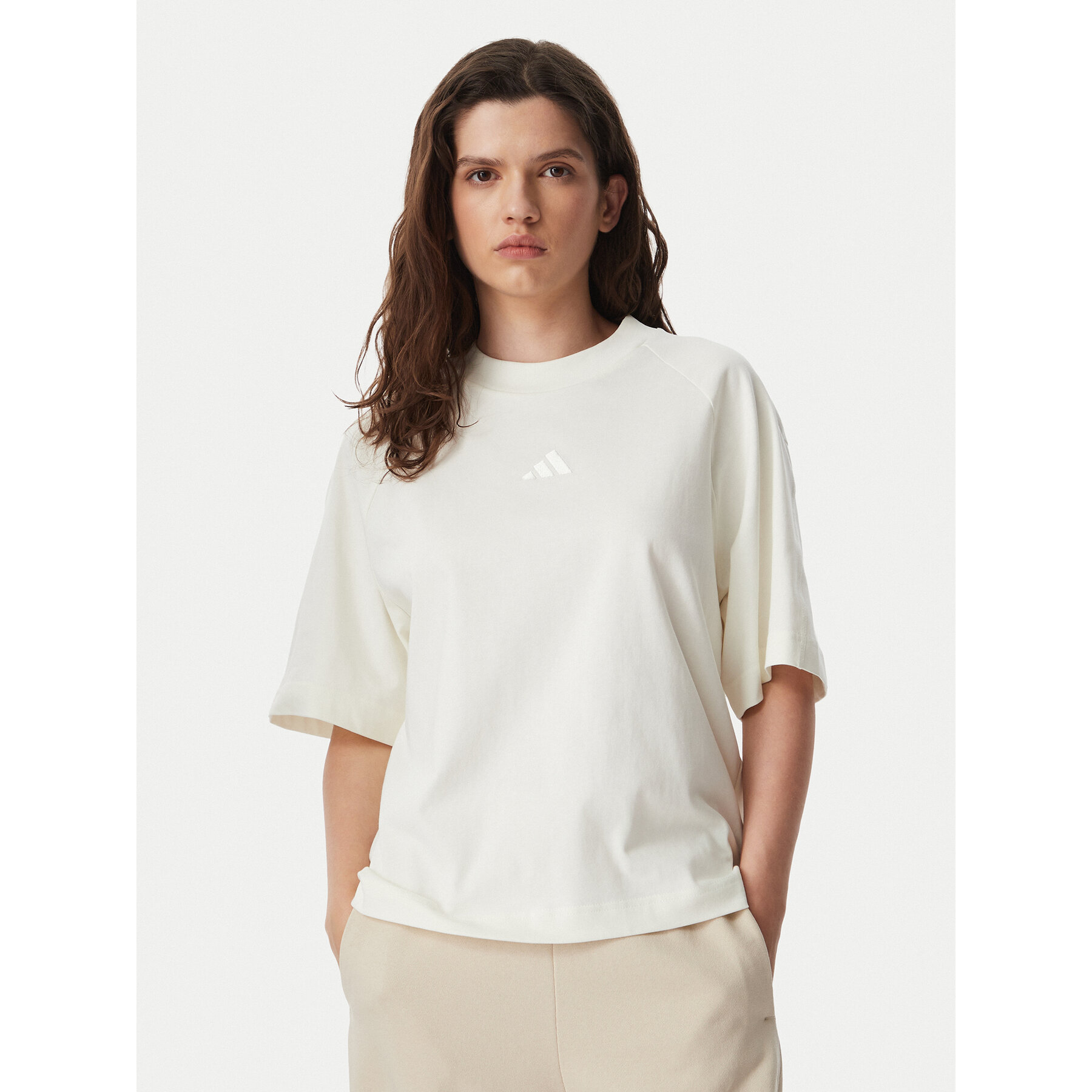 adidas Majica Kit Small Logo KT0297 Kremna Regular Fit