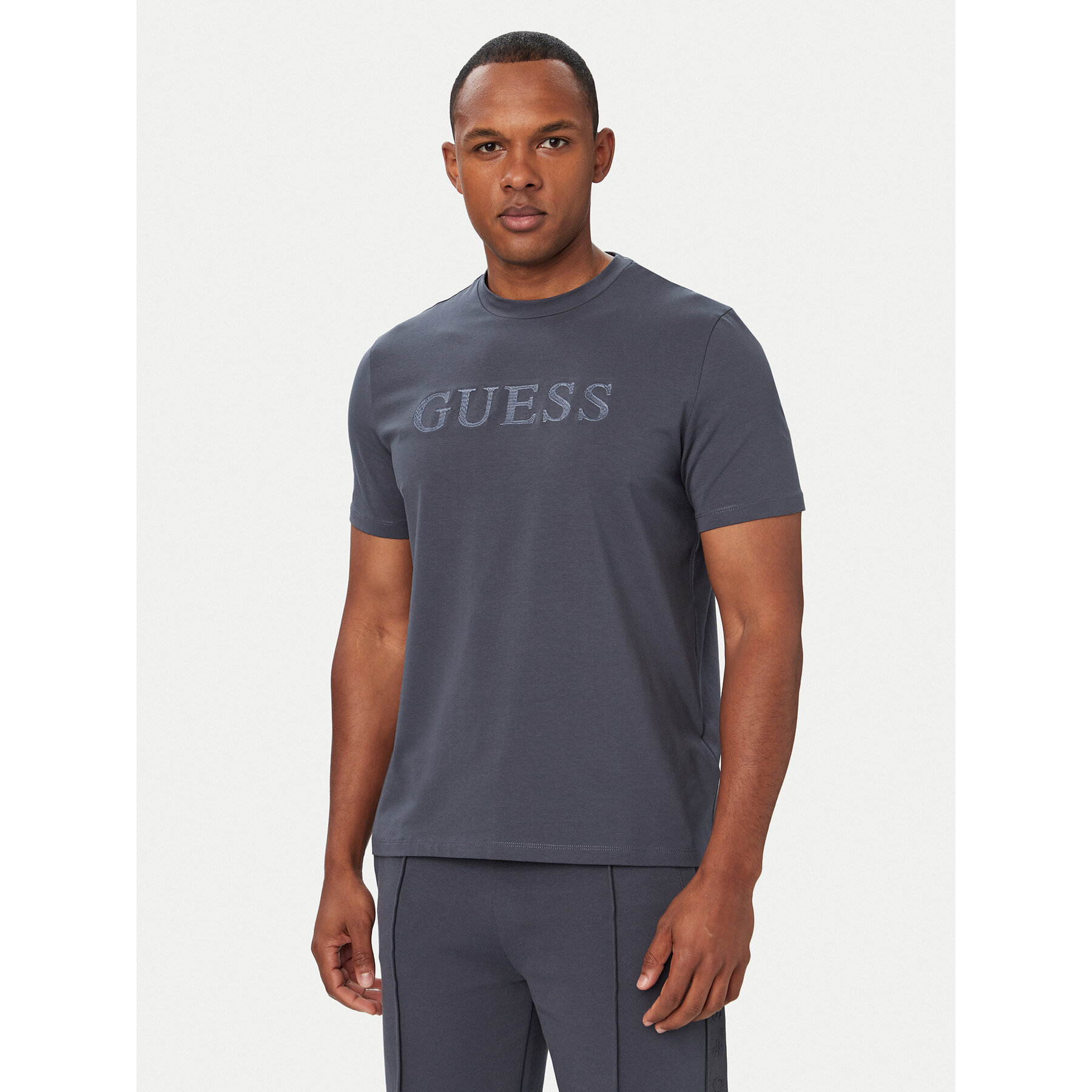 Guess T-shirt Z6YI17 K4968 Tamnoplava Regular Fit