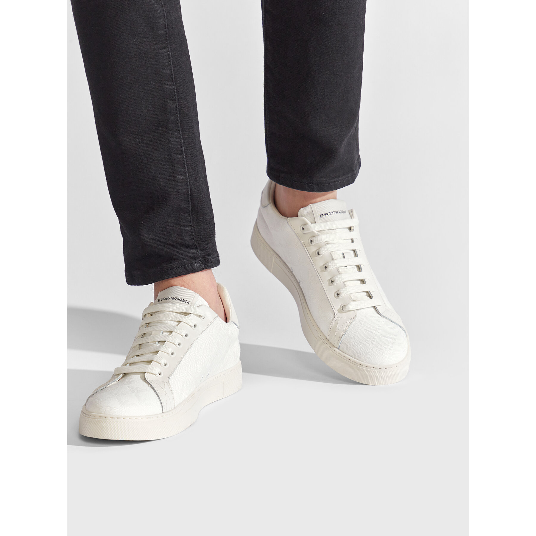 Sneakers Emporio Armani X4X316 XM741 M801 Bianco