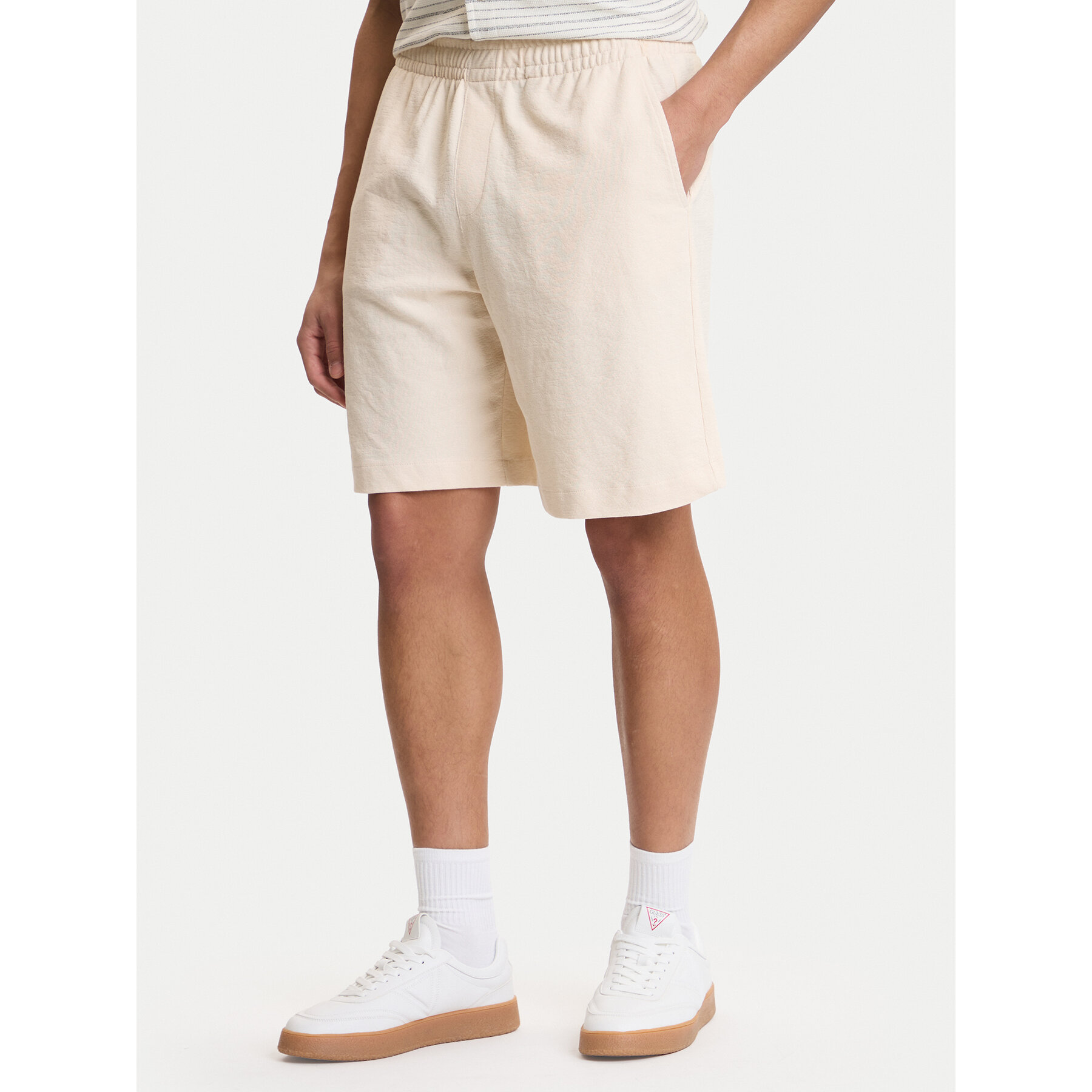 Guess Sportshorts M6GD16 K3088 Écru Regular Fit