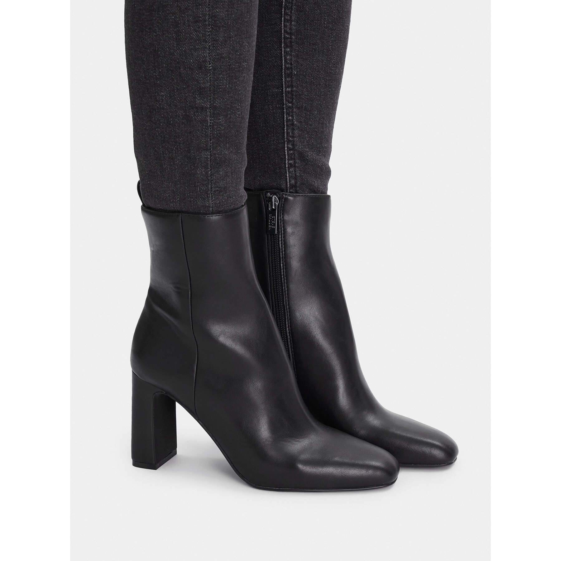 Čizme Steve Madden Adelisa SM11002626 Crna