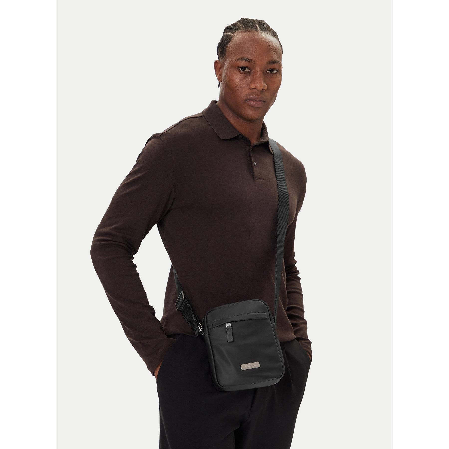 Geantă crossover Calvin Klein Sleek Reporter LV04D3180G Negru
