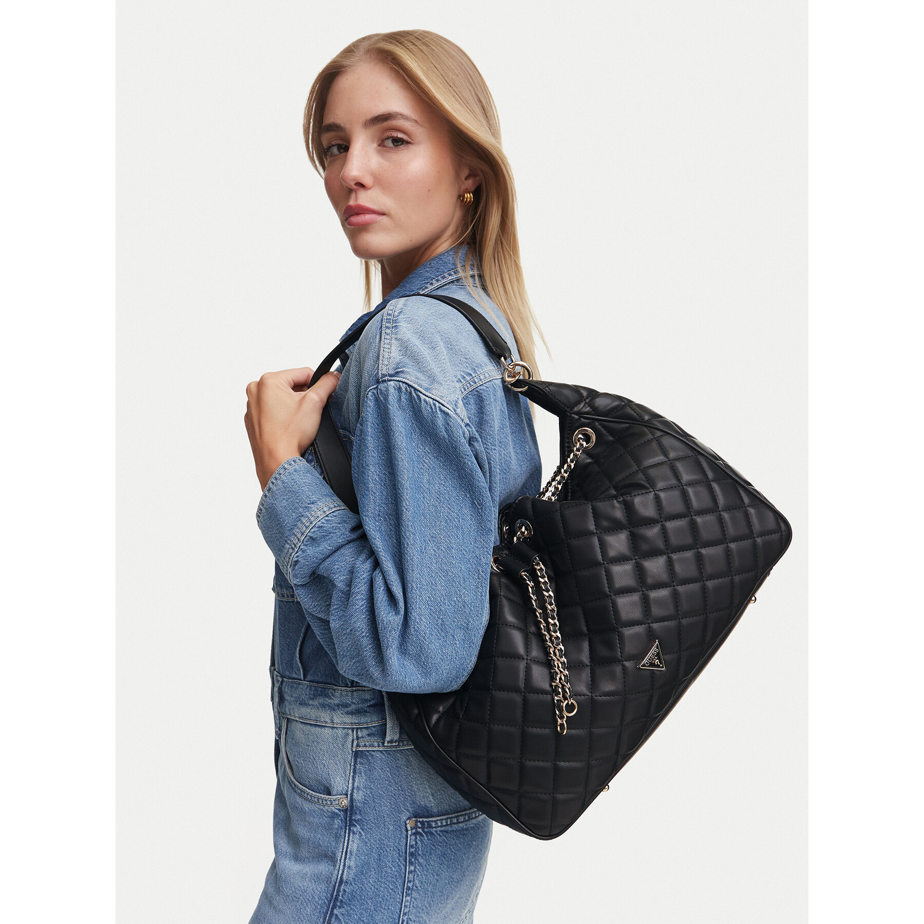 Τσάντα Guess Juliet HWQG24 56010 Μαύρο