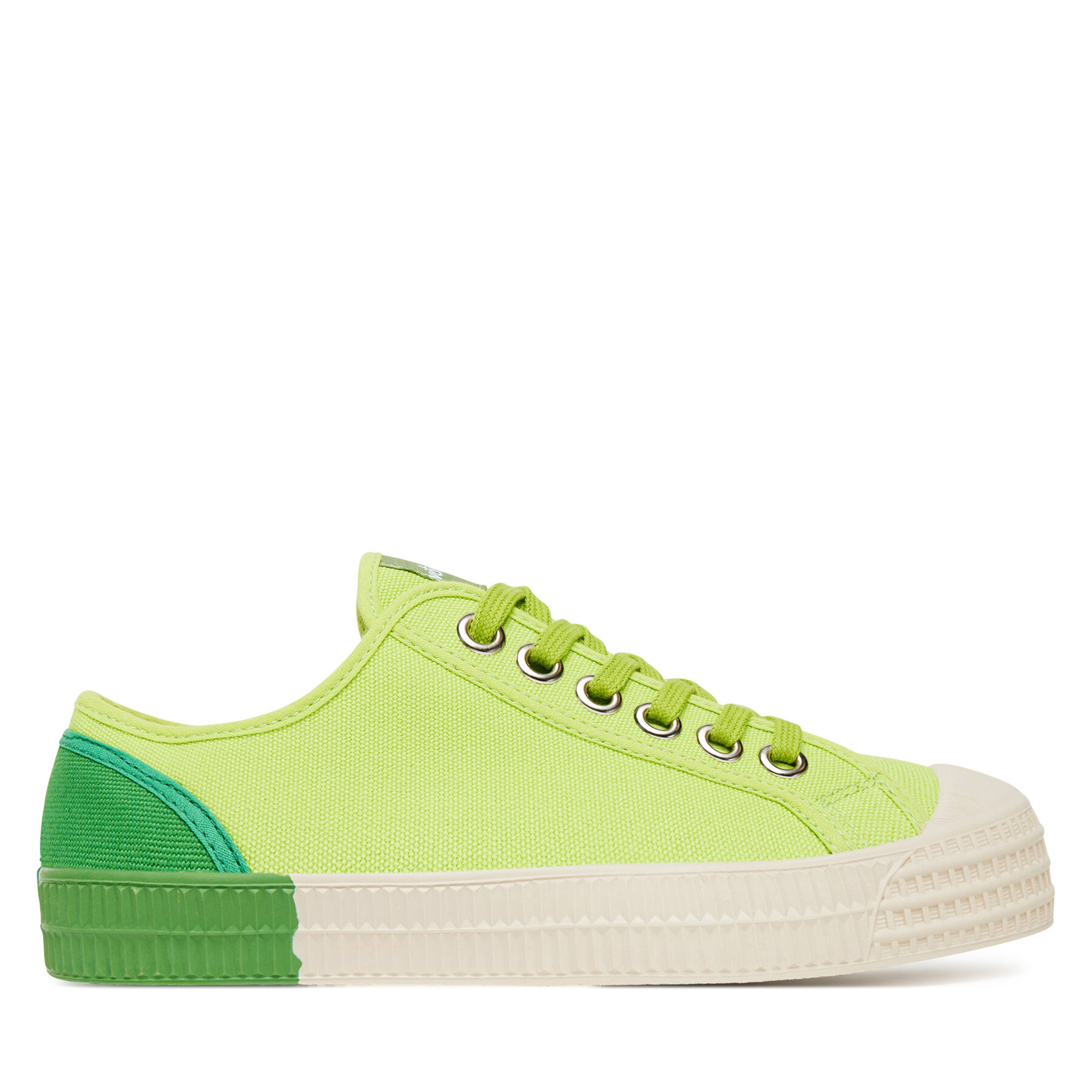 Sneakers aus Stoff Novesta
