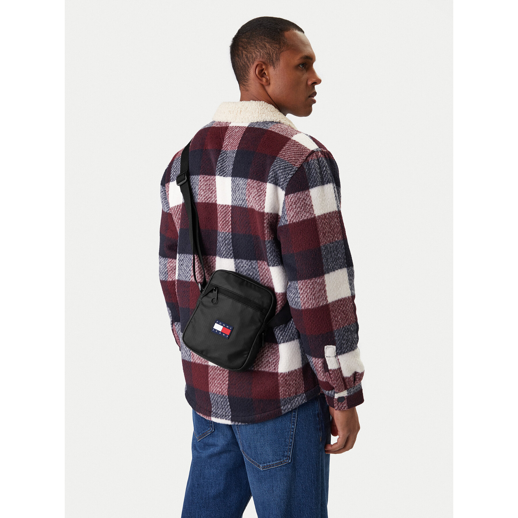 Geantă crossover Tommy Jeans Tjm Daily Tech Reporter AM0AM13881 Negru