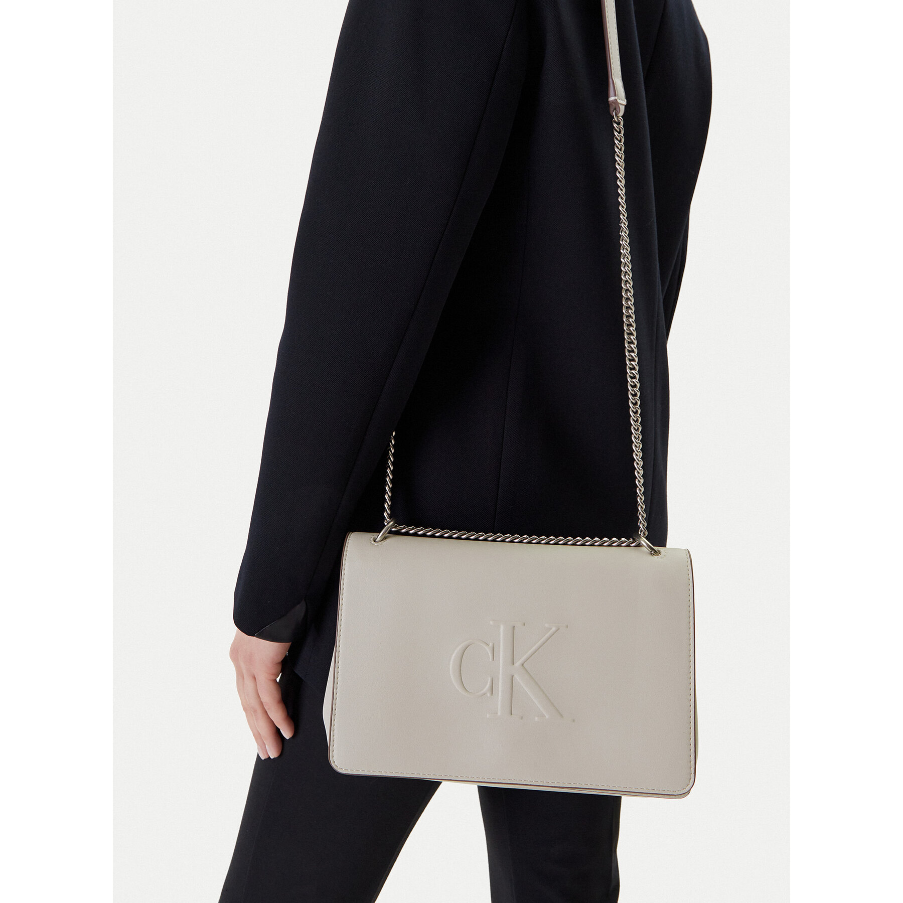 Geantă Calvin Klein Jeans Sculpted Ew Flap25 Shoulder Bag LV04K3035G Alb