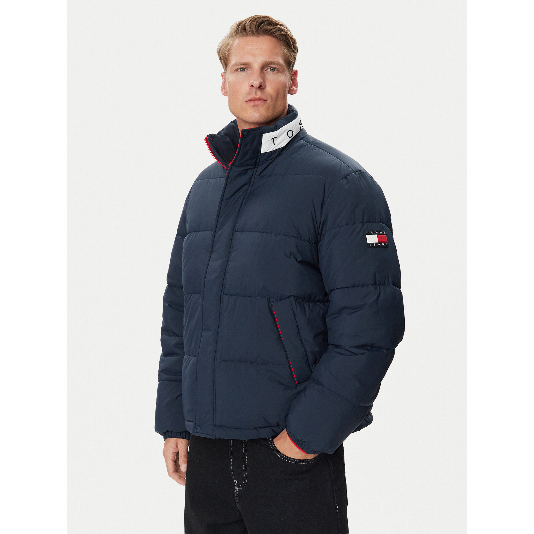 Tommy Jeans Winterjacke Vail Flag DM0DM23728 Dunkelblau Regular Fit