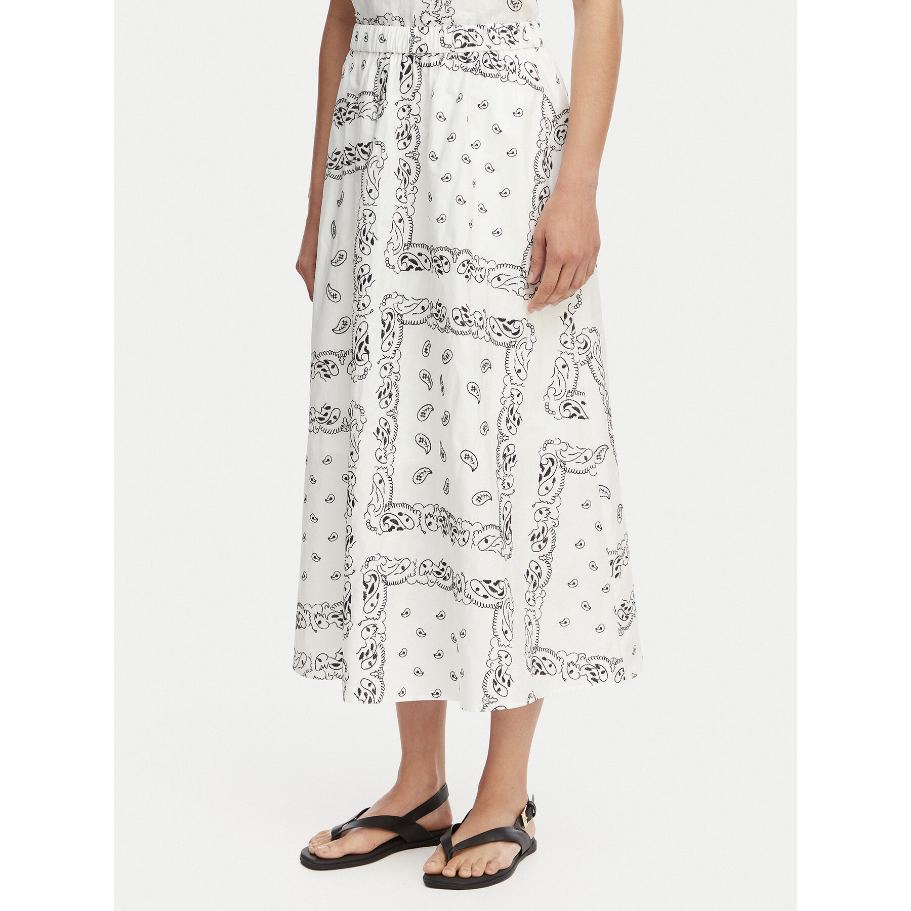 Weekend Max Mara Midirock Caravan 2615101082 Weiß Regular Fit
