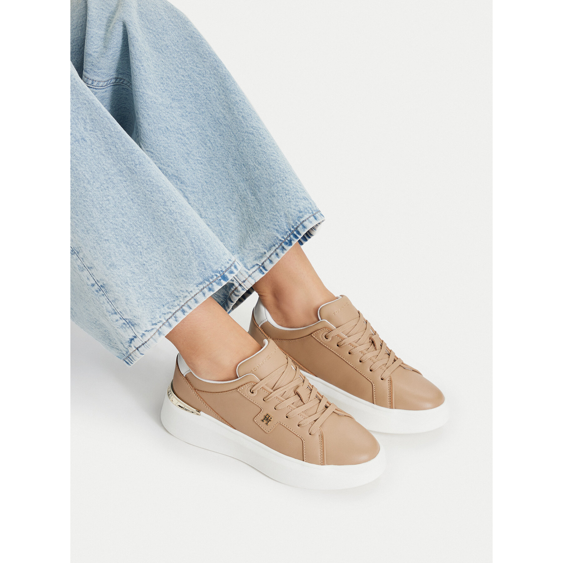 Sneakers Tommy Hilfiger Th Chic Platform FW0FW09396 Maro