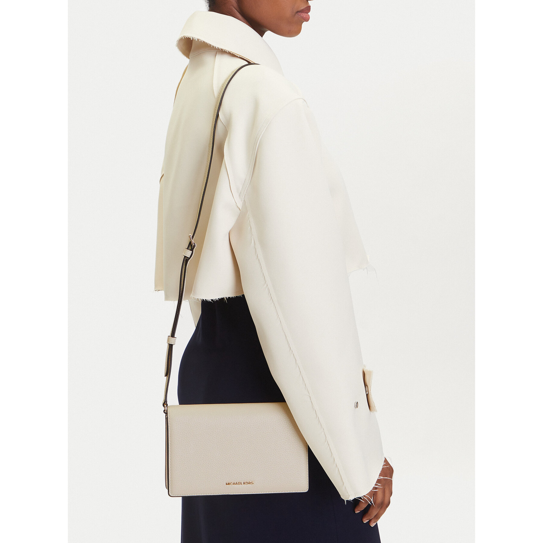 Τσάντα MICHAEL Michael Kors Jet Set Medium 32S4GJ6C6L Εκρού