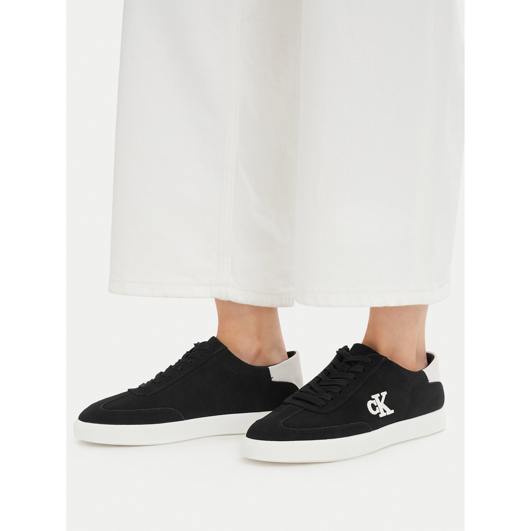 Сникърси Calvin Klein Low Pro Cups Wt Suede Mg HW0HW03144 Черен