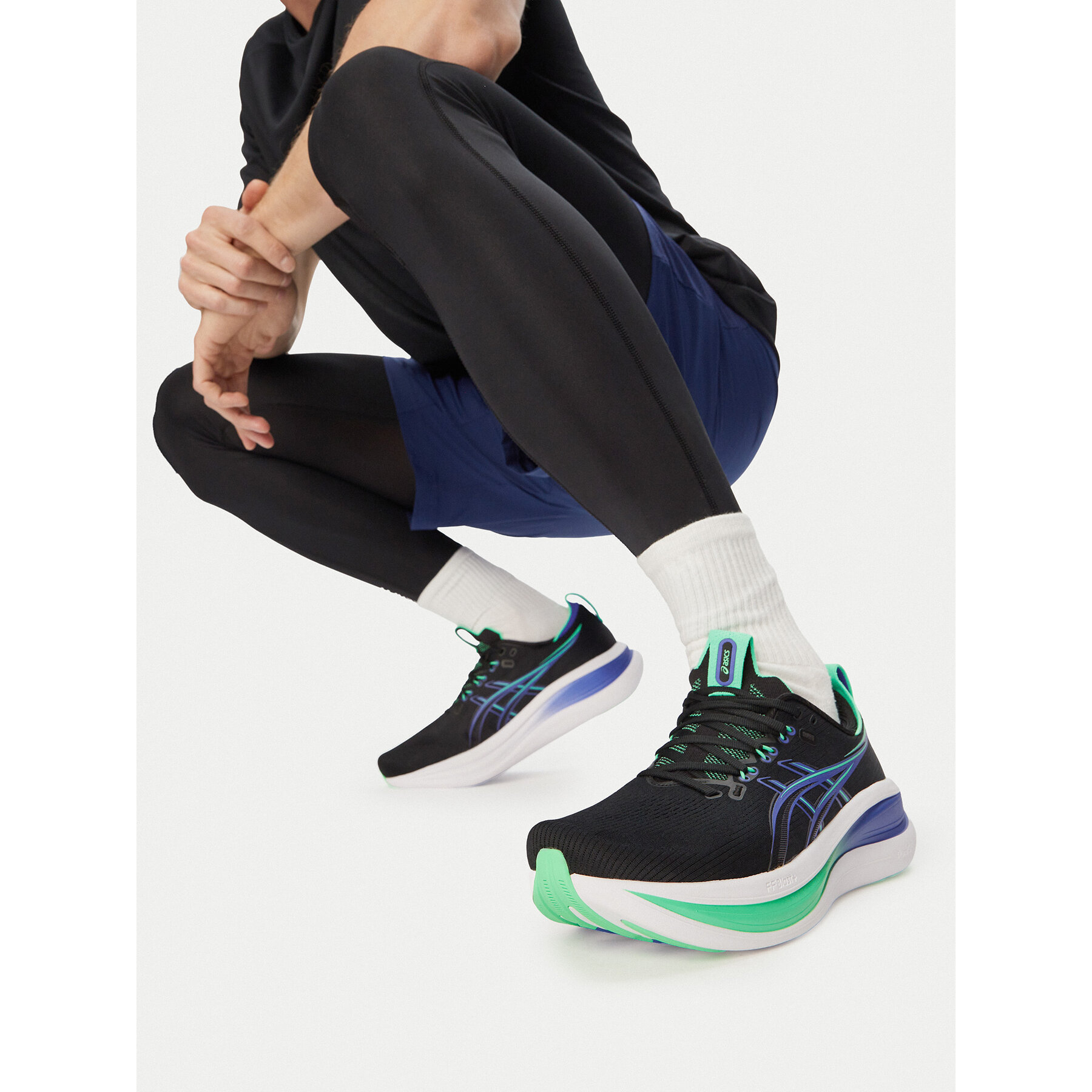 Pantofi pentru alergare Asics Gel-Nimbus 28 1011C127 Negru