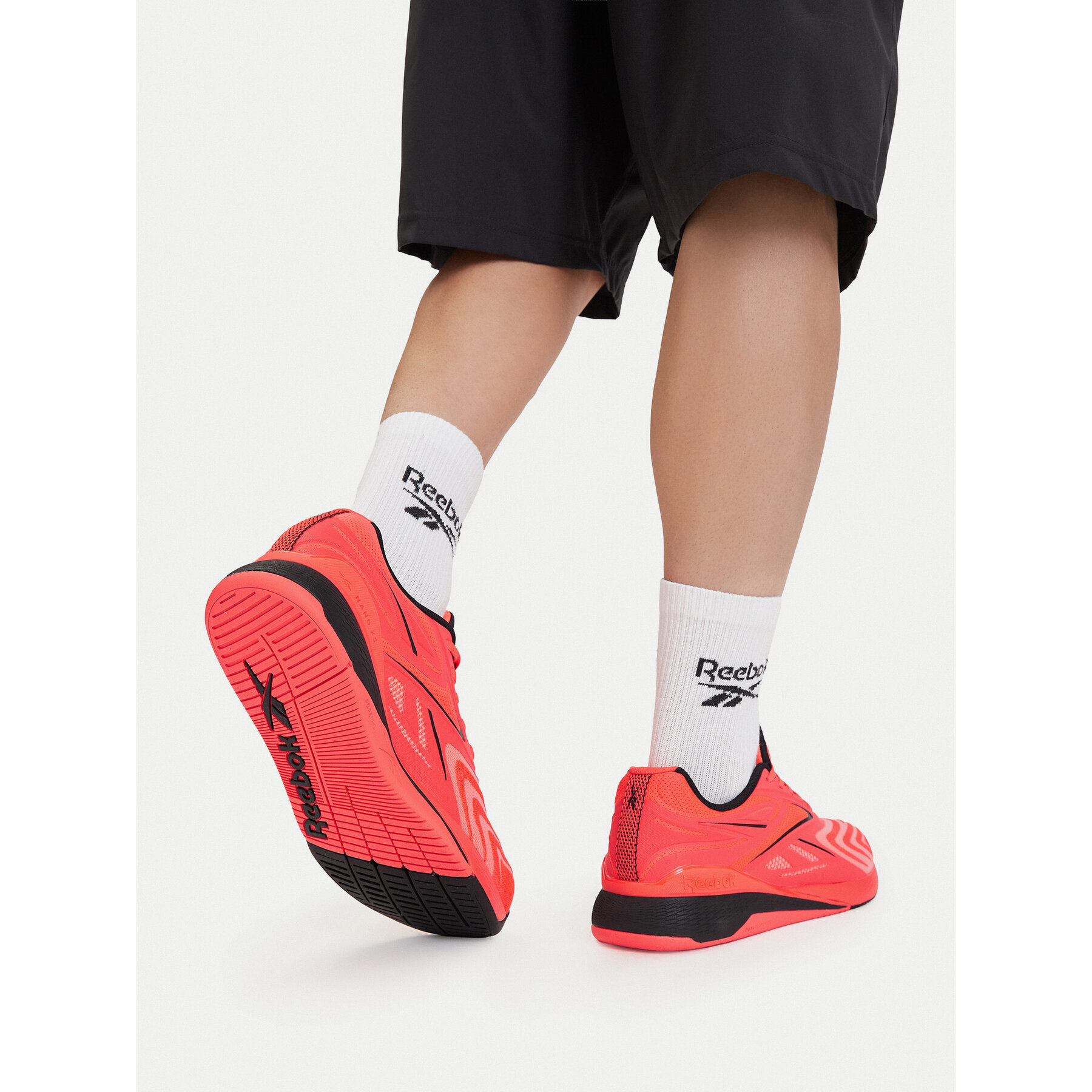 Čevlji za telovadbo Reebok EO-NANO X5 EDGE 100263985 Svetlo rdeča