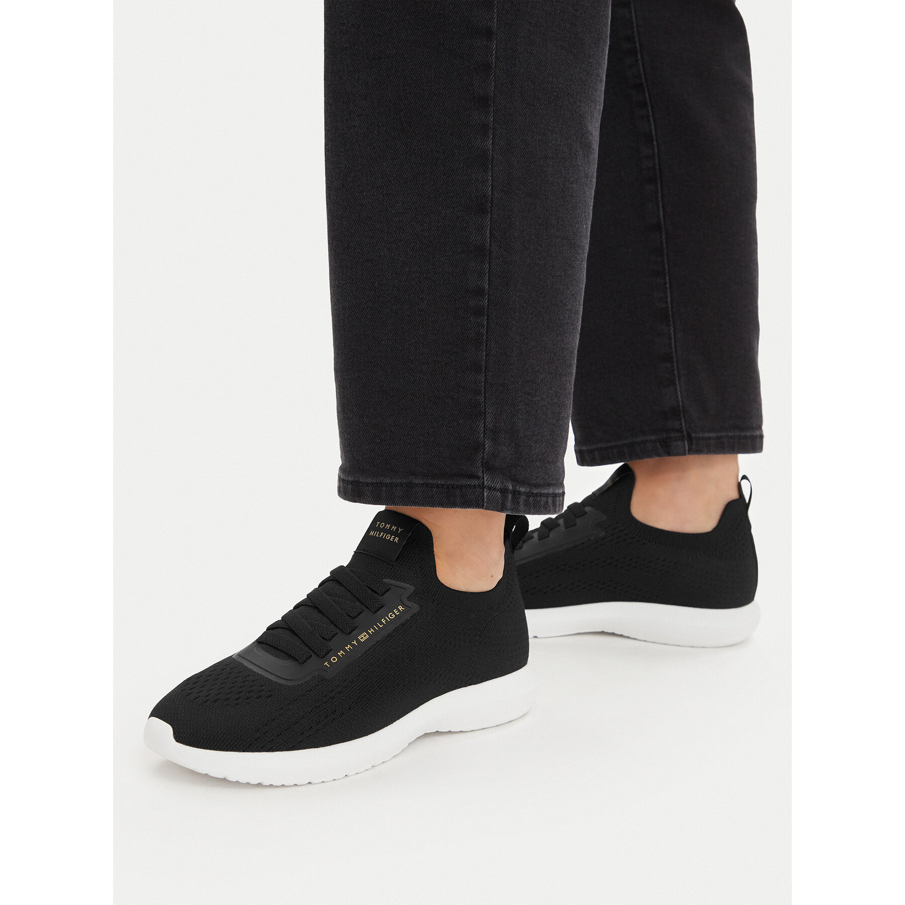 Tenisice Tommy Hilfiger Th Knit Extralight Runner FW0FW09112 Crna