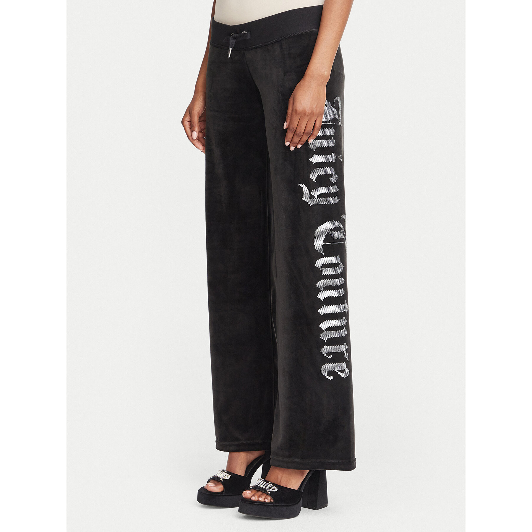 Juicy Couture Donji dio trenerke Old Gothic JCWBJ226334 Crna Regular Fit
