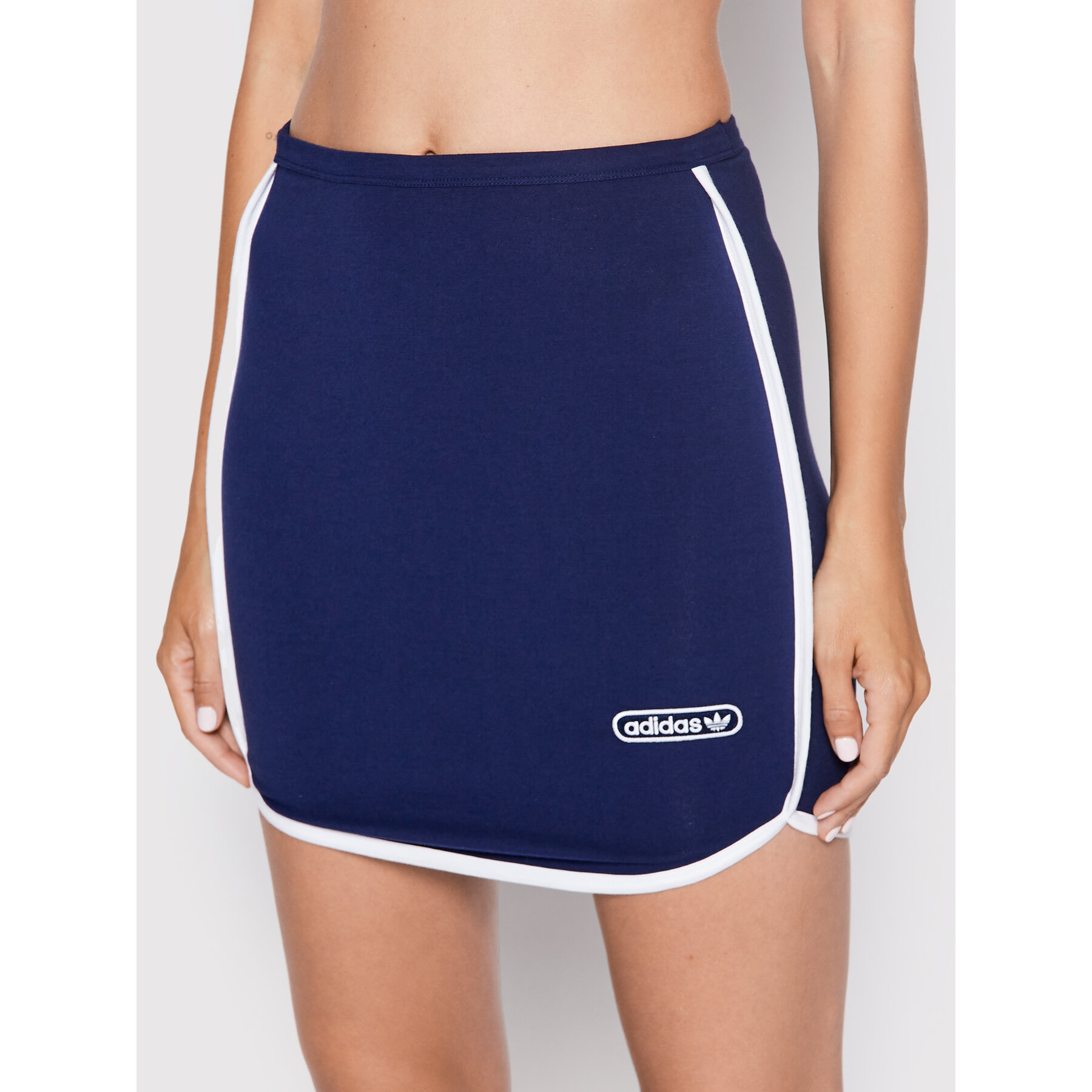 adidas Joggingrock HL6565 Dunkelblau Slim Fit