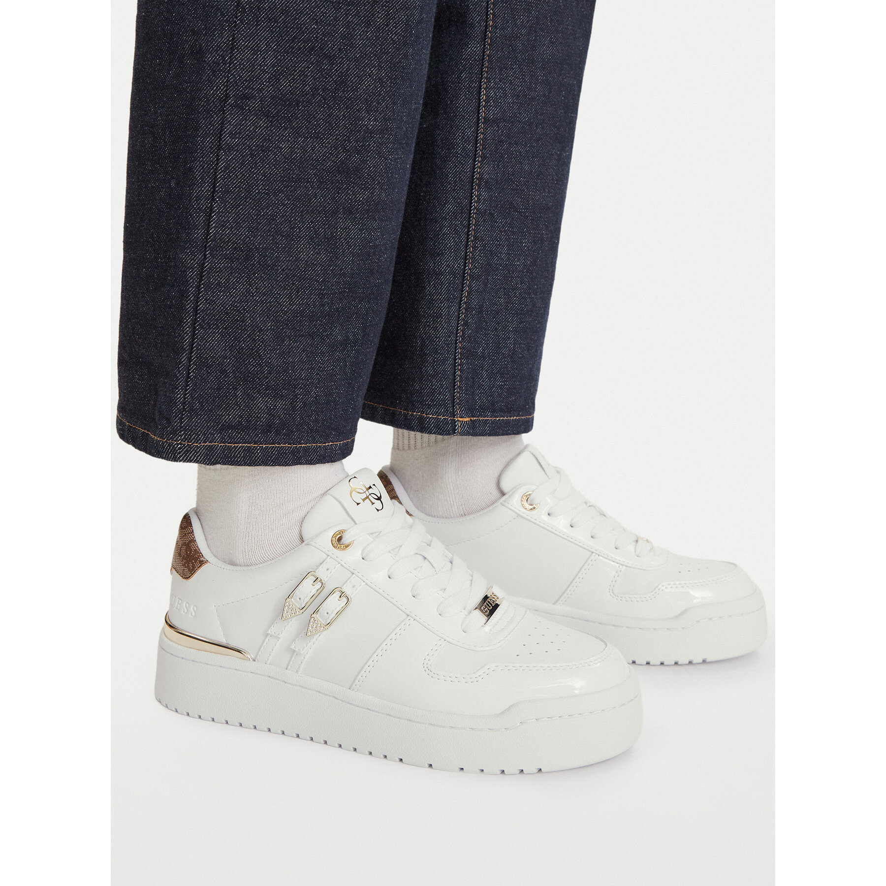 Sneakers Guess FLFMAG ELE12 Alb