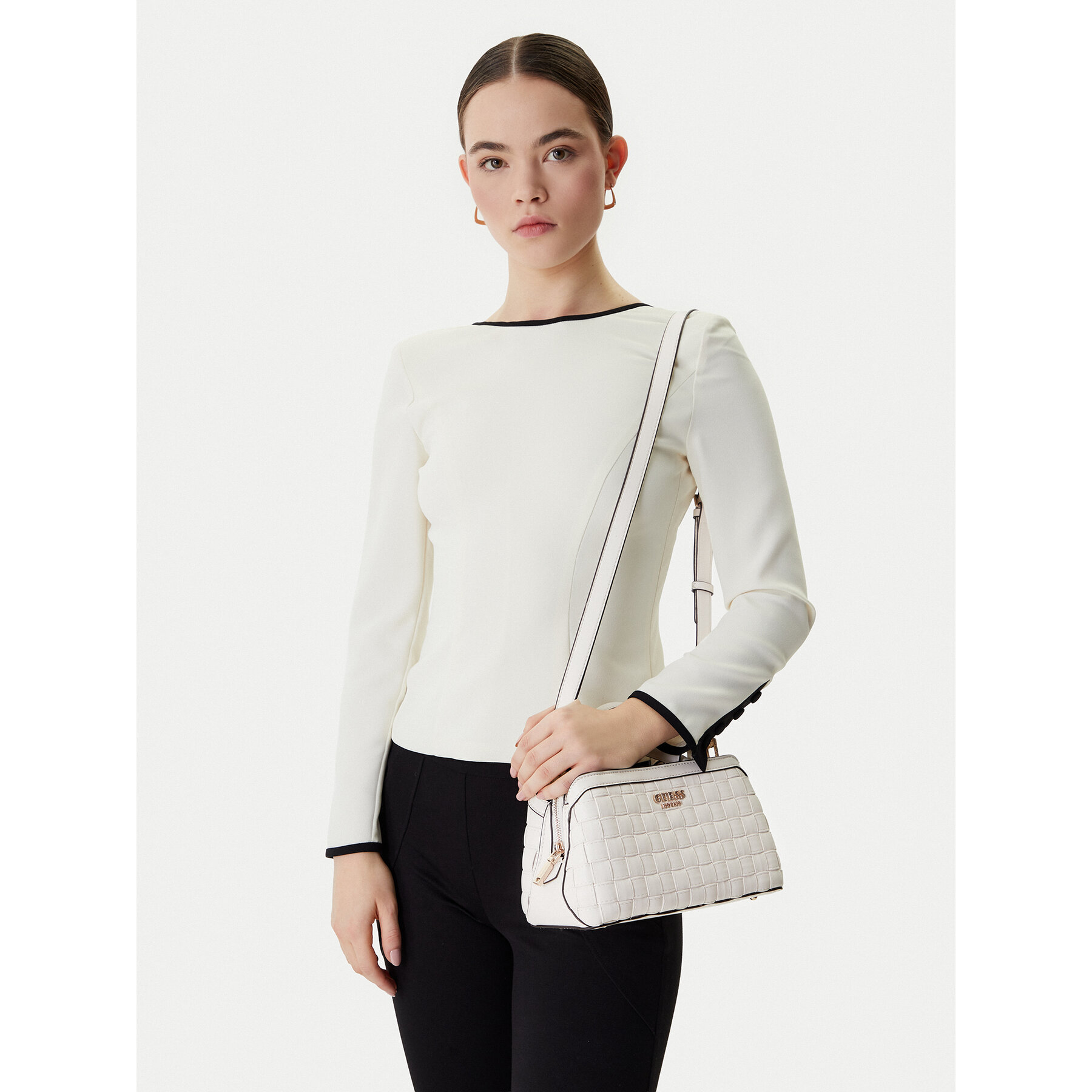 Geantă Guess Sandy HWWG84 18050 Écru