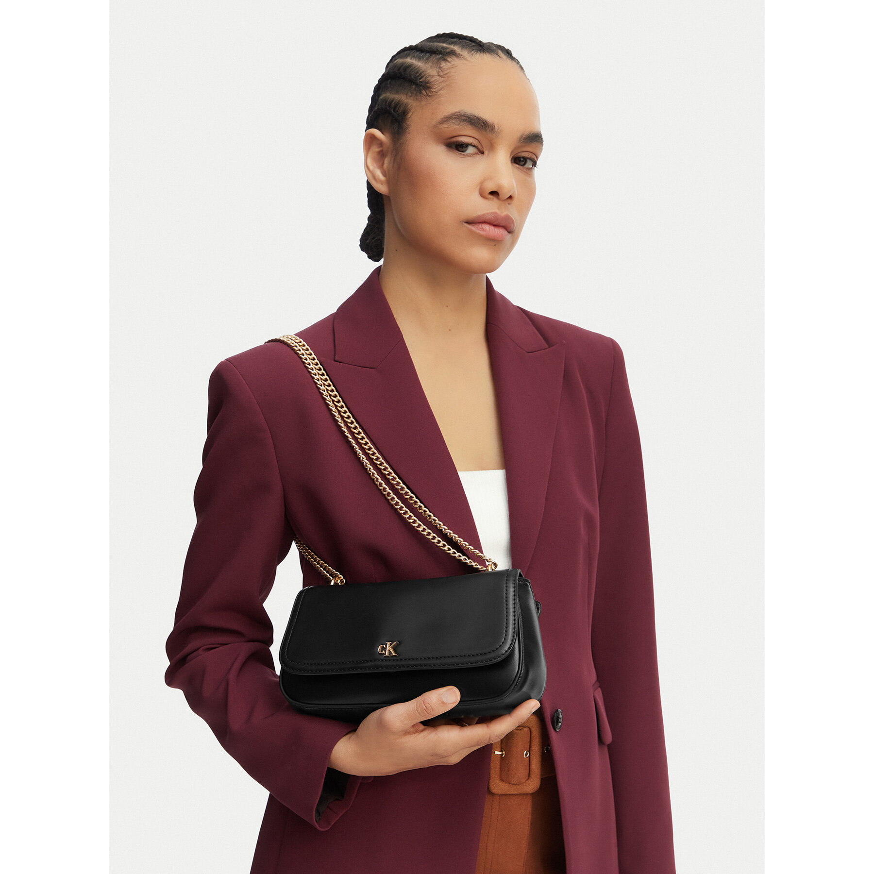 Дамска чанта Calvin Klein Ck Convertible Chain Small Bag LV04F3172G Черен