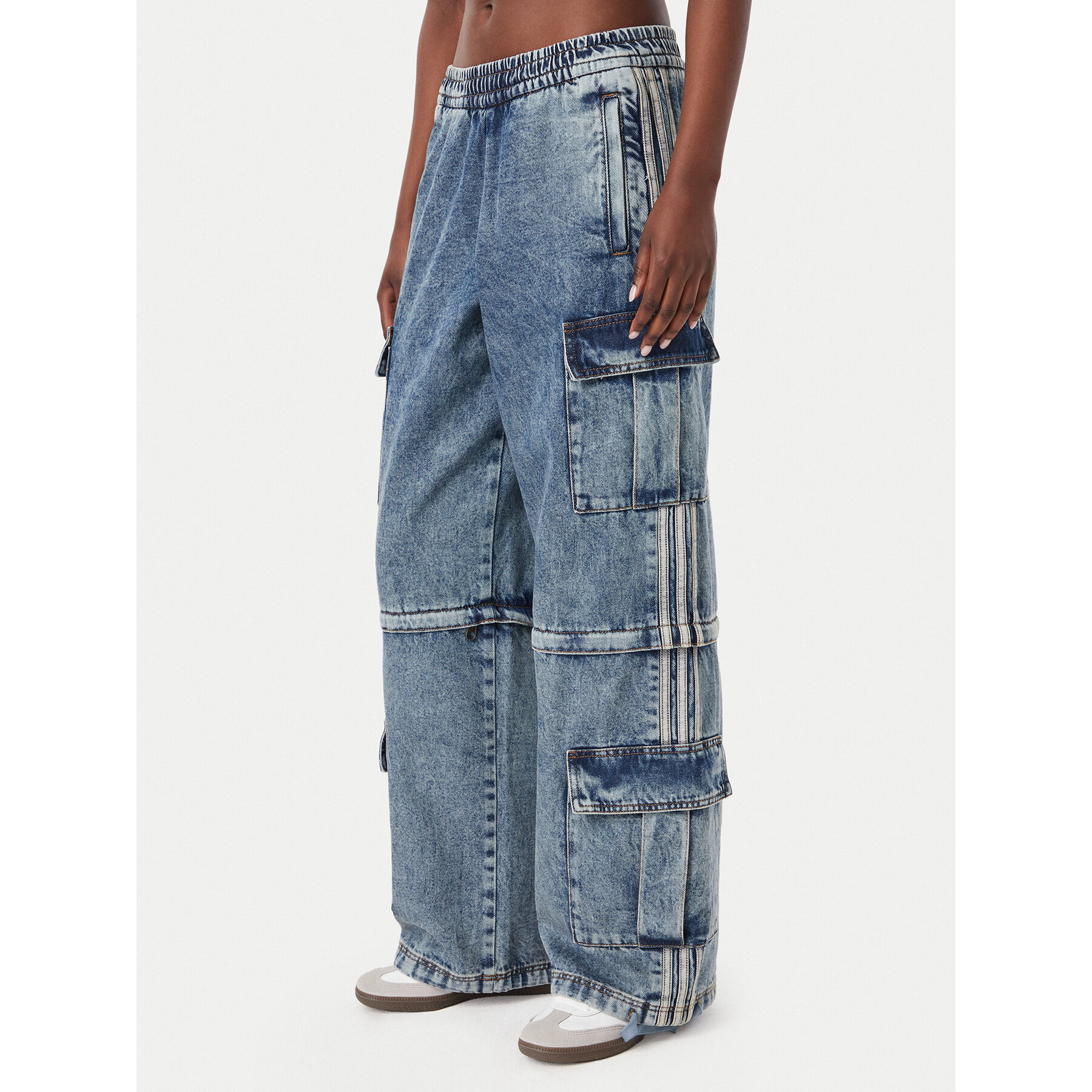 adidas Jeans KQ6479 Blau Oversize