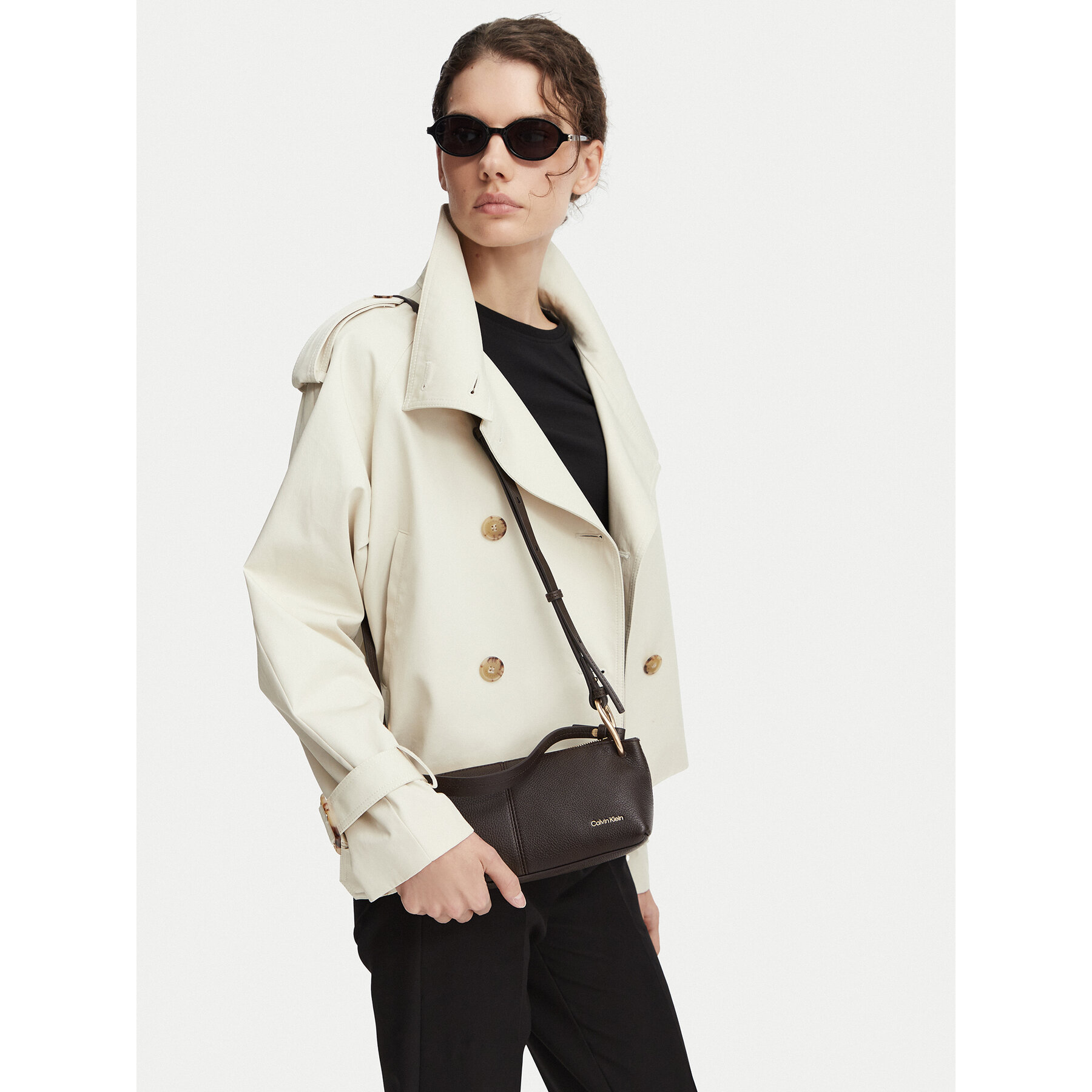 Ročna torba Calvin Klein Slouchy Leather Small Conv Bag LV04F3659G Rjava