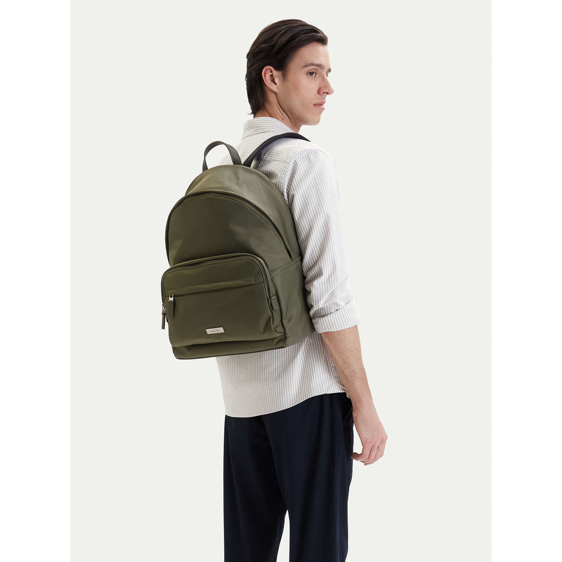 Geantă crossover Calvin Klein Sleek Round Backpack LV04D3143G Verde
