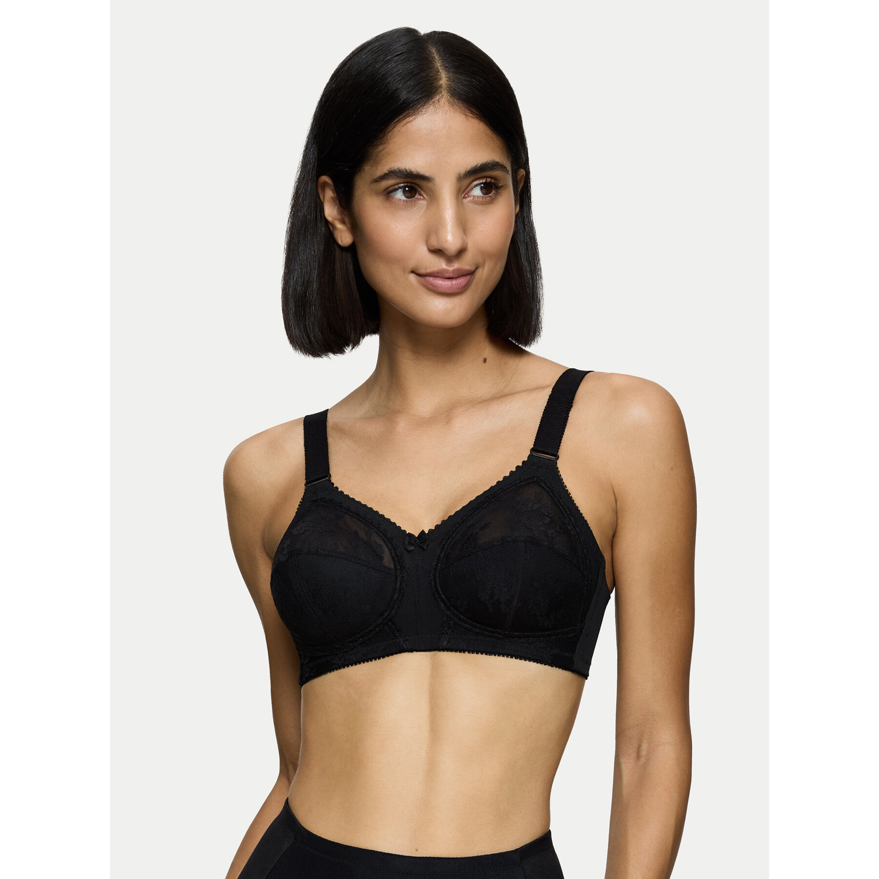 Triumph Varrásmentes melltartó Doreen 10166213 Fekete