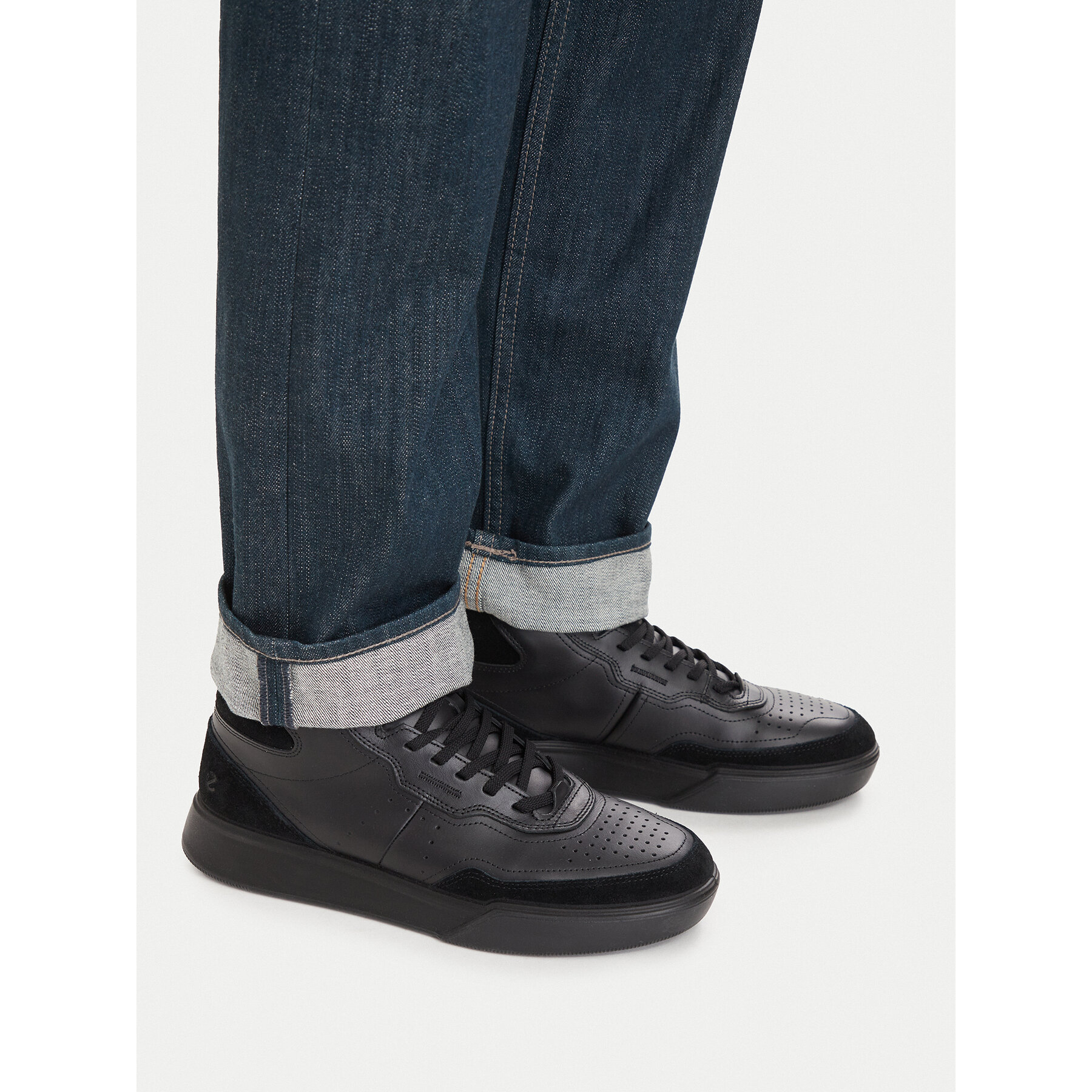 Sneakersy ECCO 53982451052 Čierna