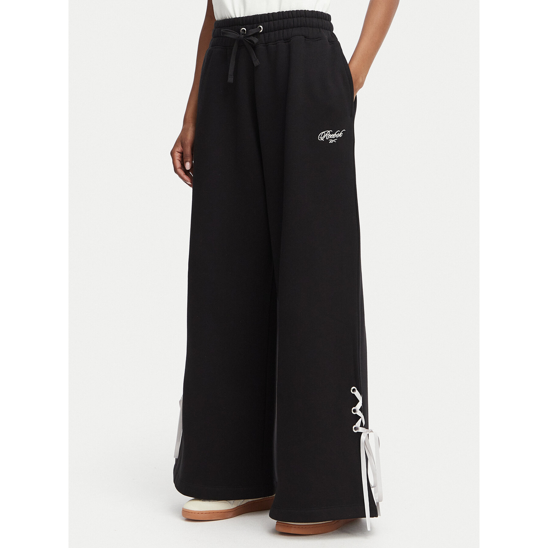 Reebok Donji dio trenerke Dominka RK25696CCW Crna Regular Fit
