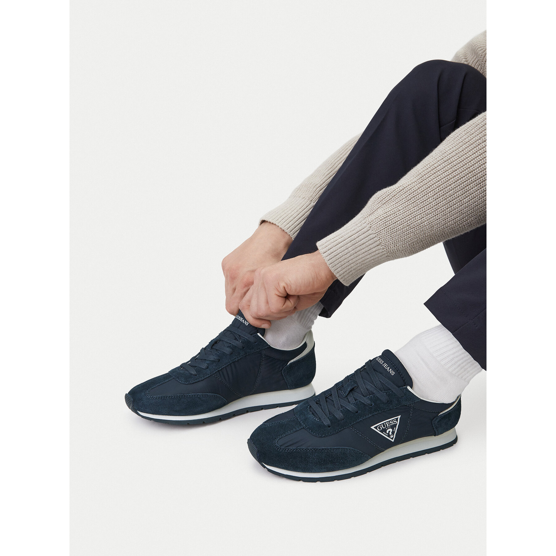 Tenisice Guess Jeans EO-WILIAMS-01 126AM Tamnoplava