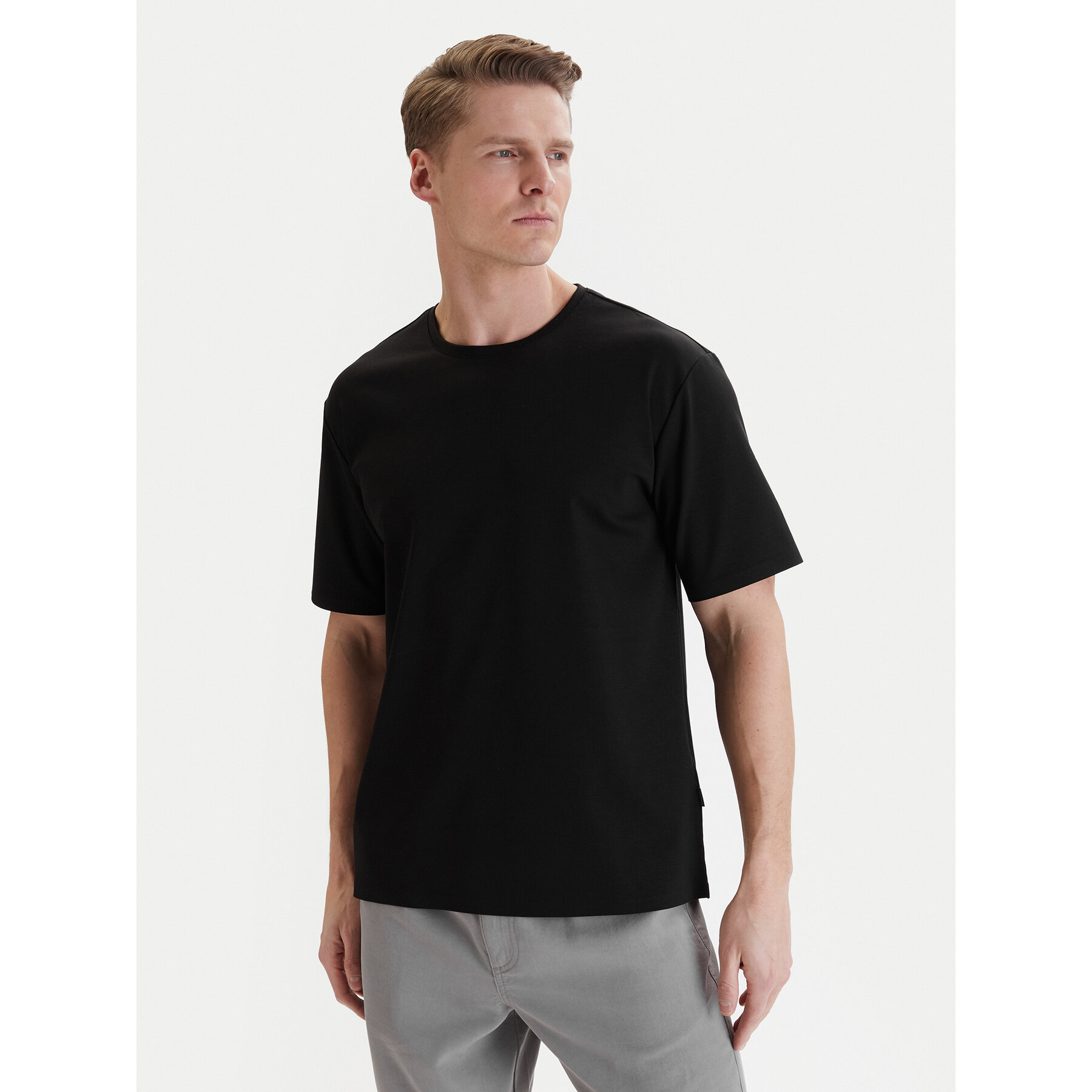 Nautica T-Shirt W126-NAMTS-1010-48X Schwarz Regular Fit