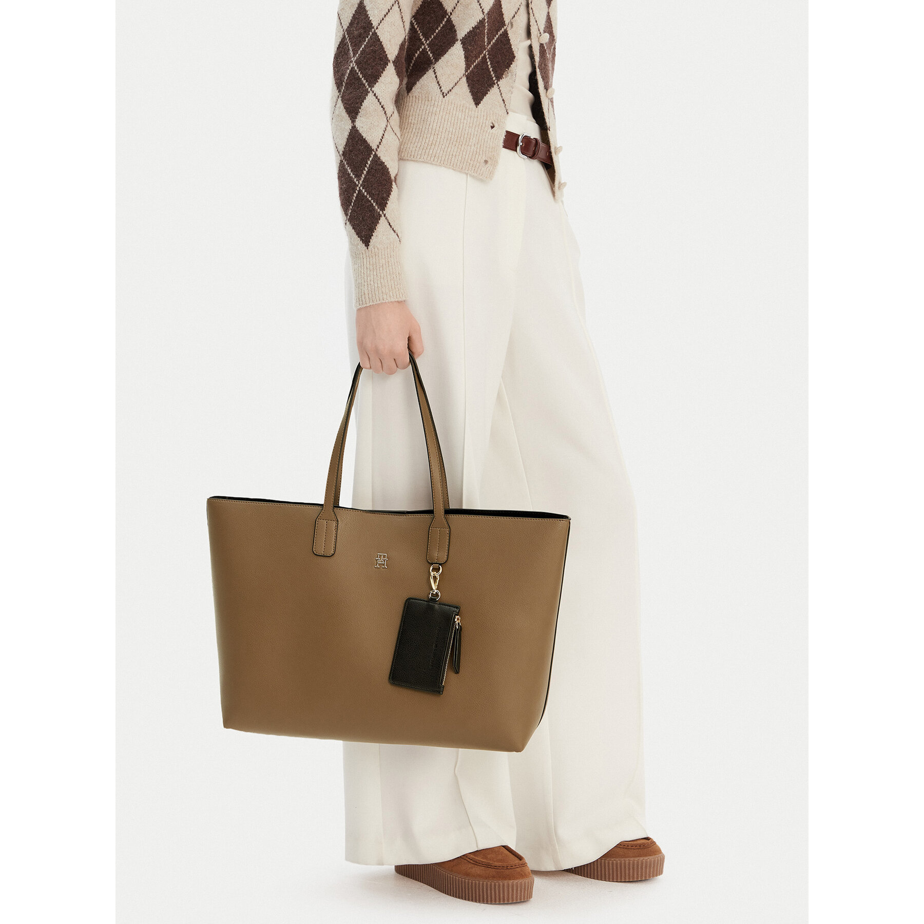 Τσάντα Tommy Hilfiger Th Icon Tote AW0AW18173 Καφέ