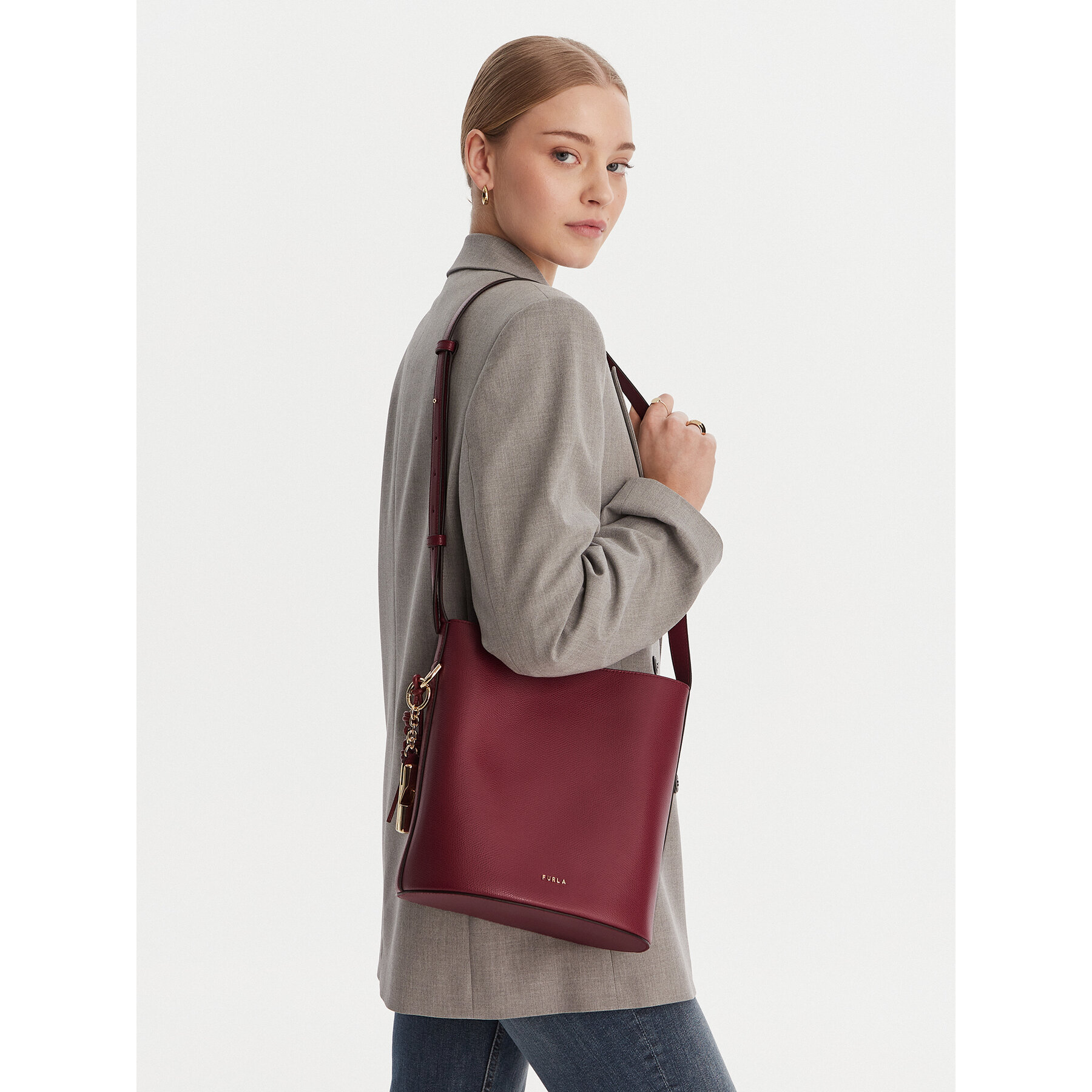 Ročna torba Furla Roxie S WB01875 ARE000 CN CGQ00 Bordo rdeča