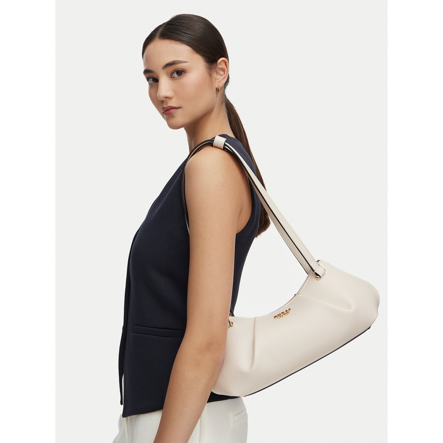 Geantă Guess Amorette HWBG78 98080 Crem