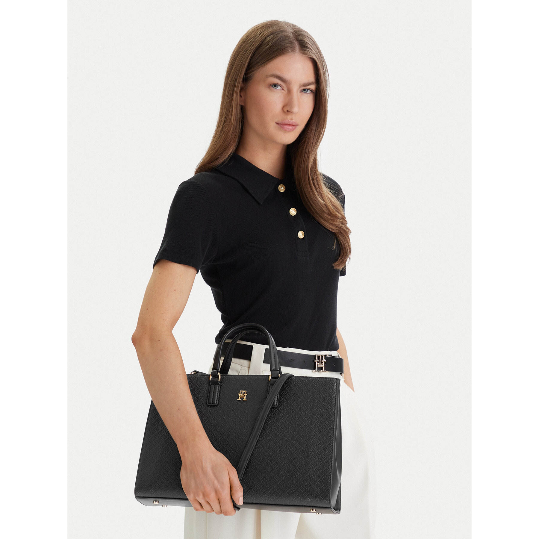 Дамска чанта Tommy Hilfiger Th Daily Satchel Mono AW0AW18418 Черен