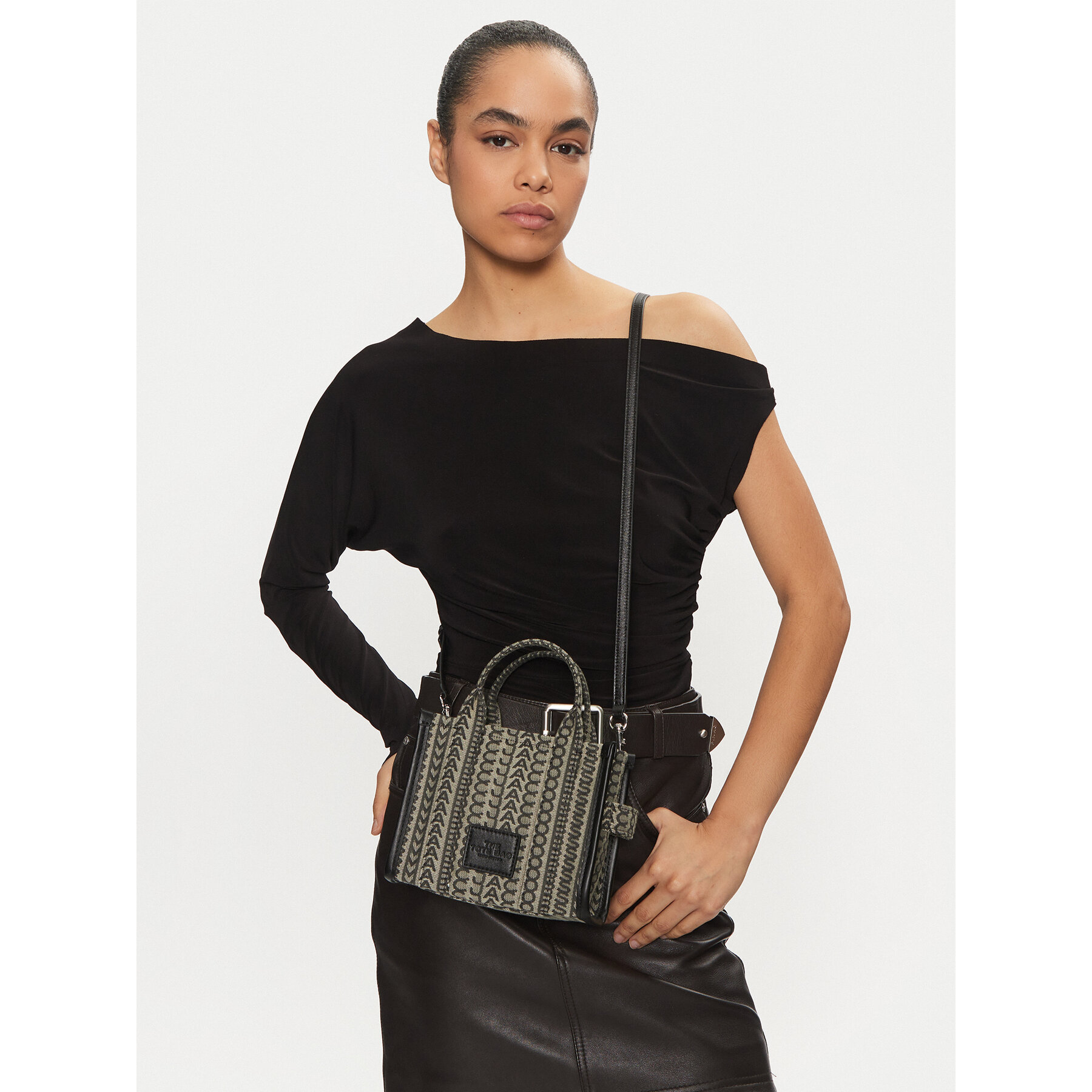Marc Jacobs Női Fekete Táska H021m06re22