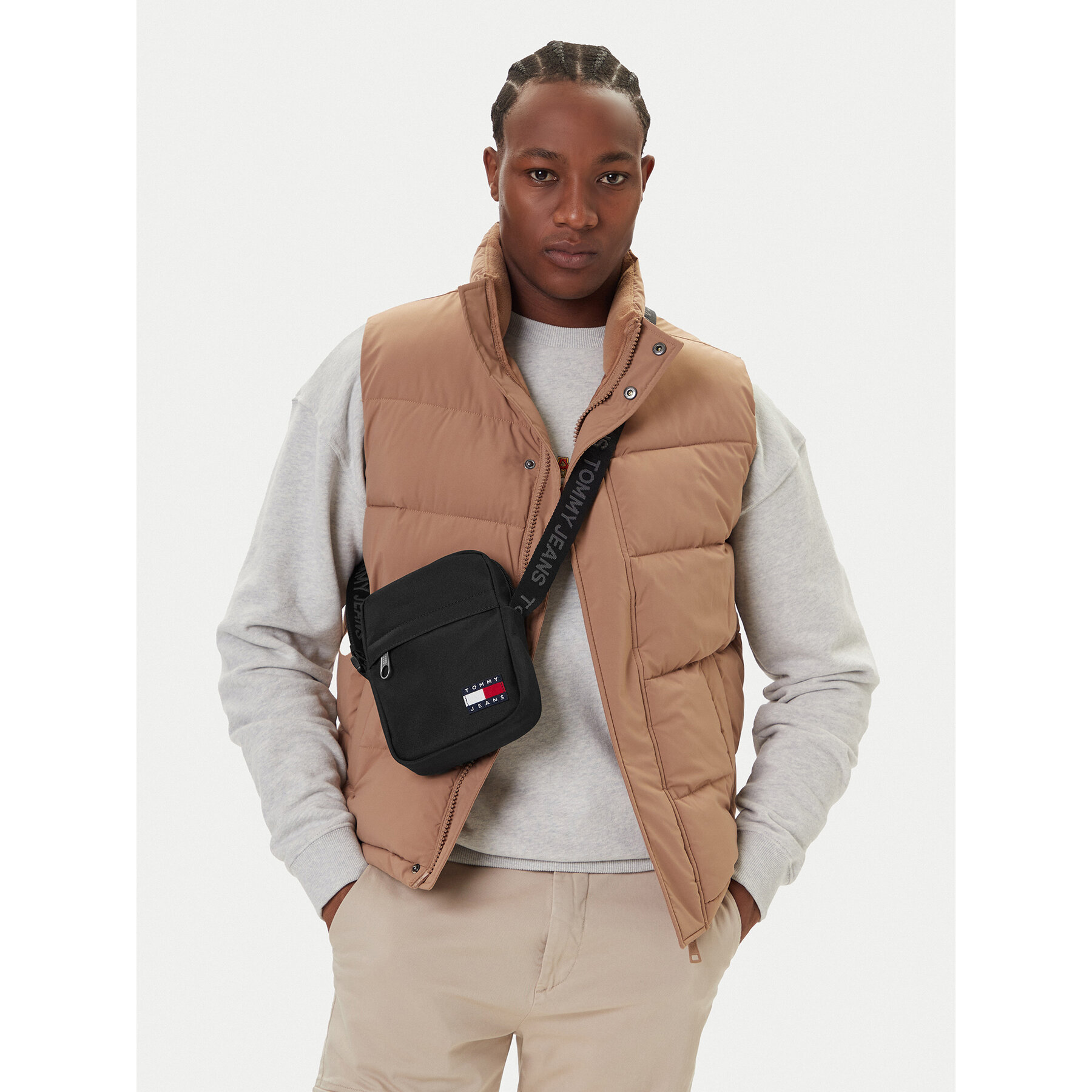 Мъжка чантичка Tommy Jeans Tjm Ess Daily Reporter AM0AM13710 Черен