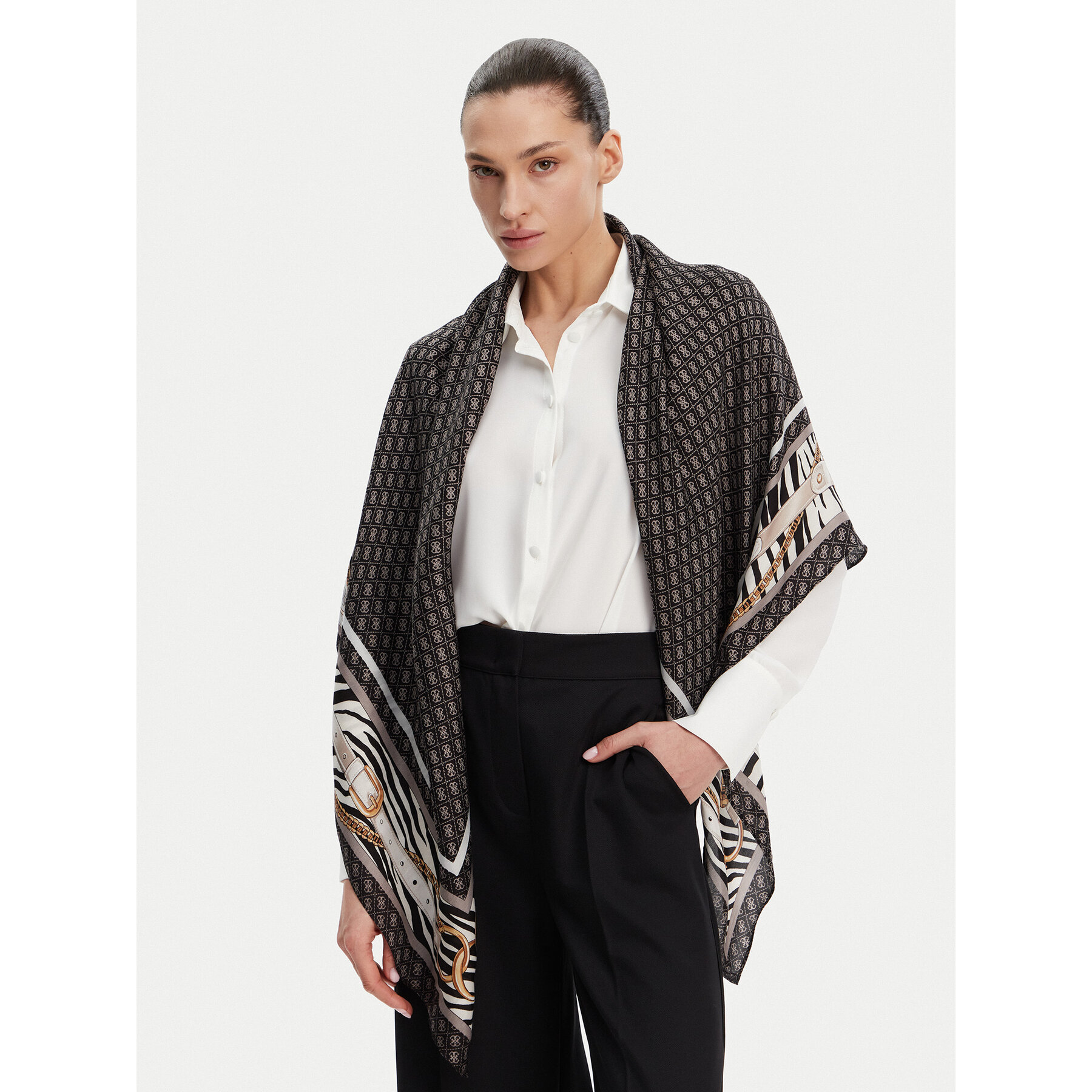 Šál/Šatka Guess AW5302 SIL03 Čierna