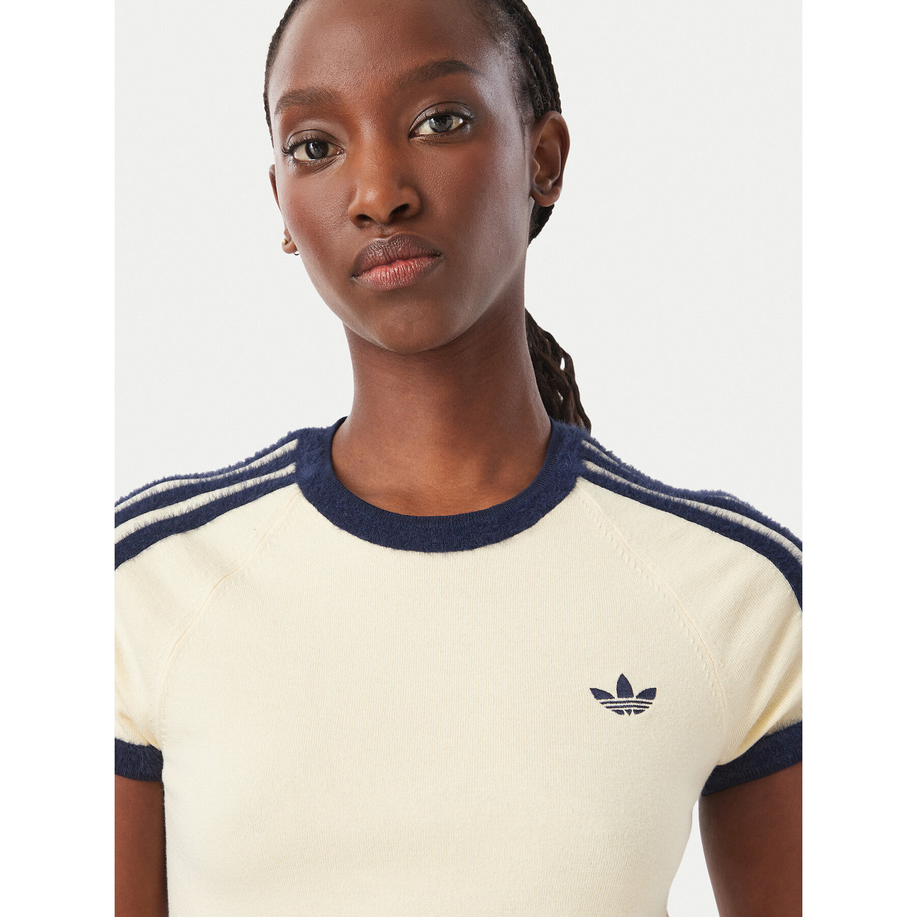 adidas Majica KS7376 Kremna Slim Fit